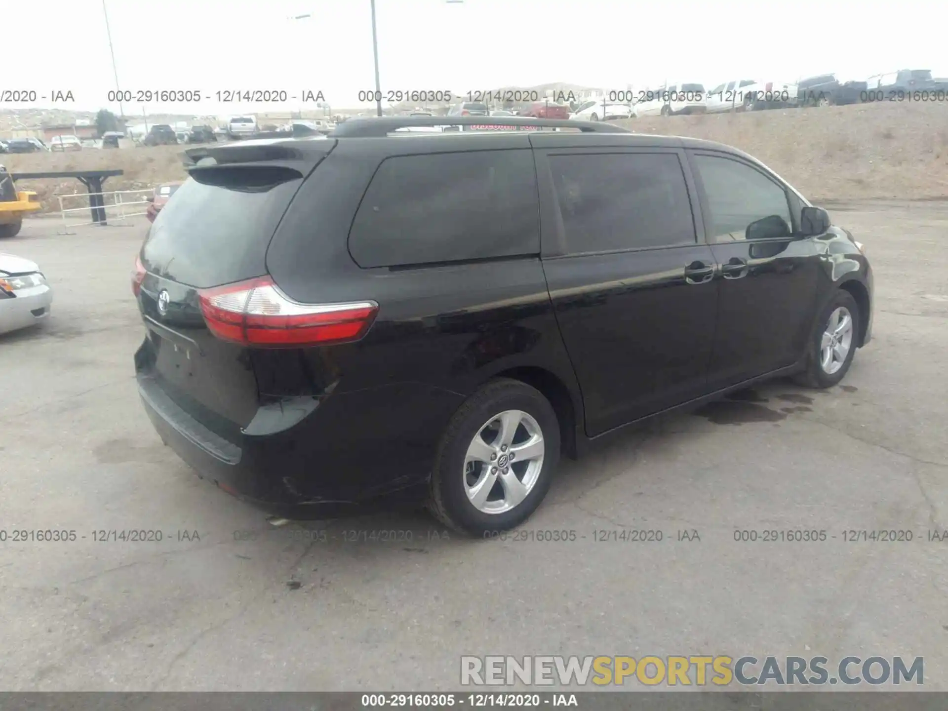 4 Фотография поврежденного автомобиля 5TDKZ3DC8KS968819 TOYOTA SIENNA 2019