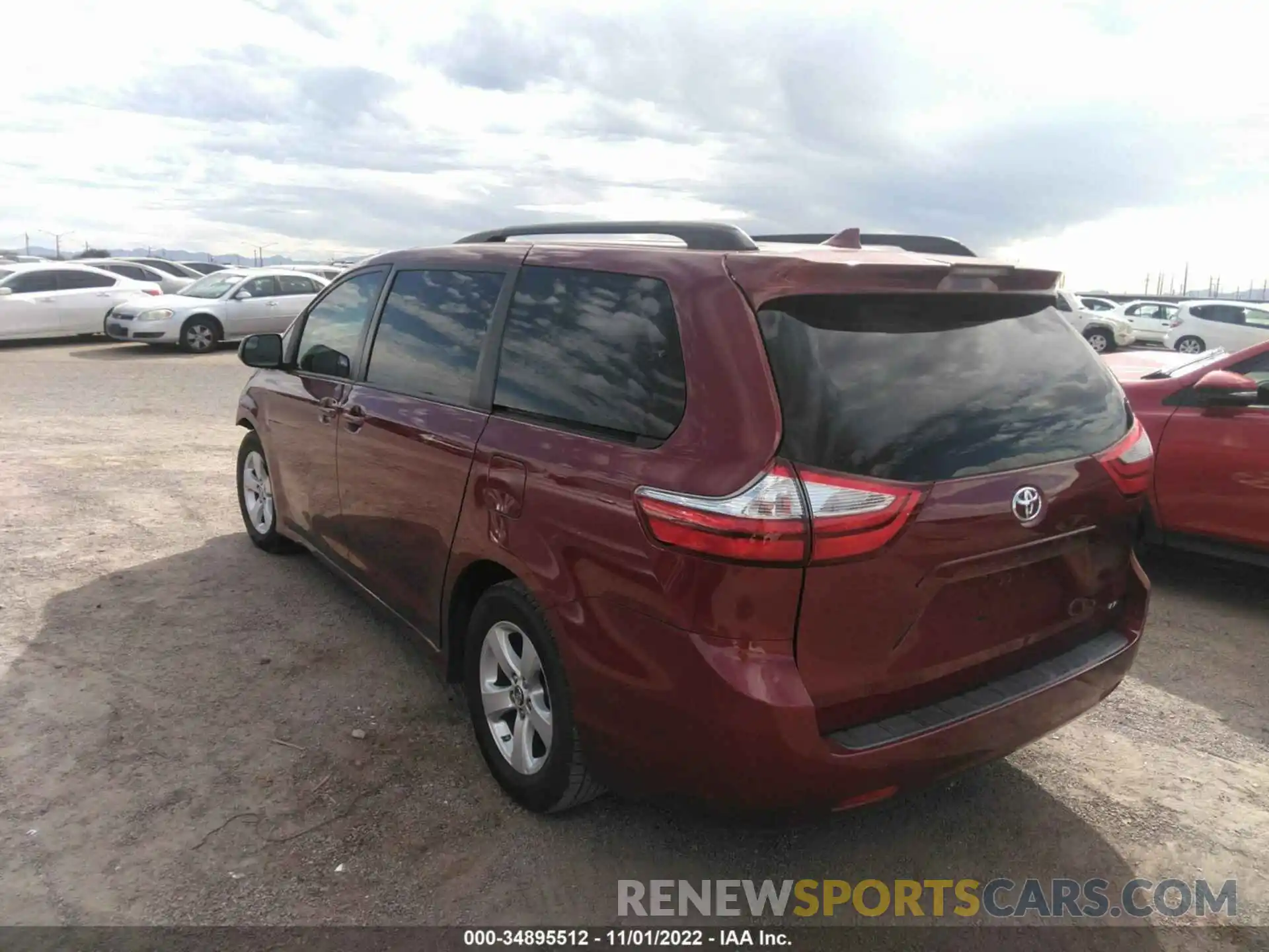 3 Фотография поврежденного автомобиля 5TDKZ3DC8KS969677 TOYOTA SIENNA 2019