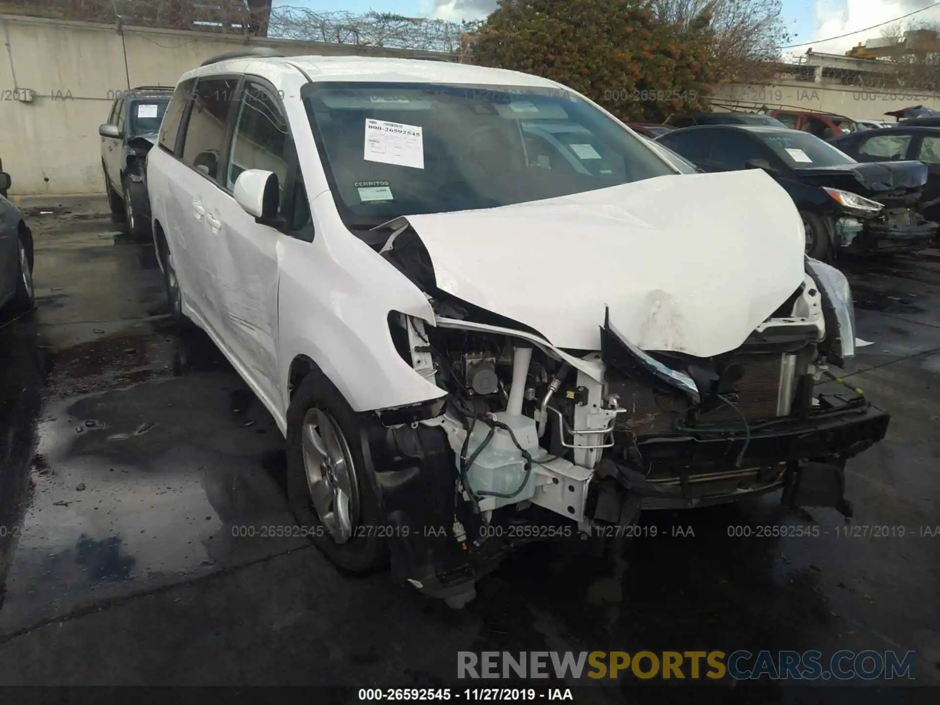 1 Photograph of a damaged car 5TDKZ3DC8KS970554 TOYOTA SIENNA 2019