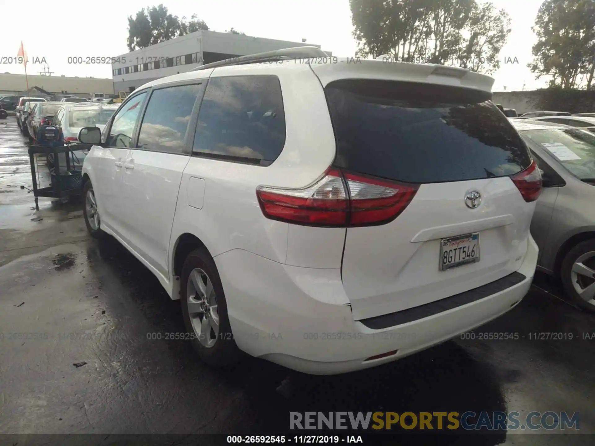 3 Photograph of a damaged car 5TDKZ3DC8KS970554 TOYOTA SIENNA 2019