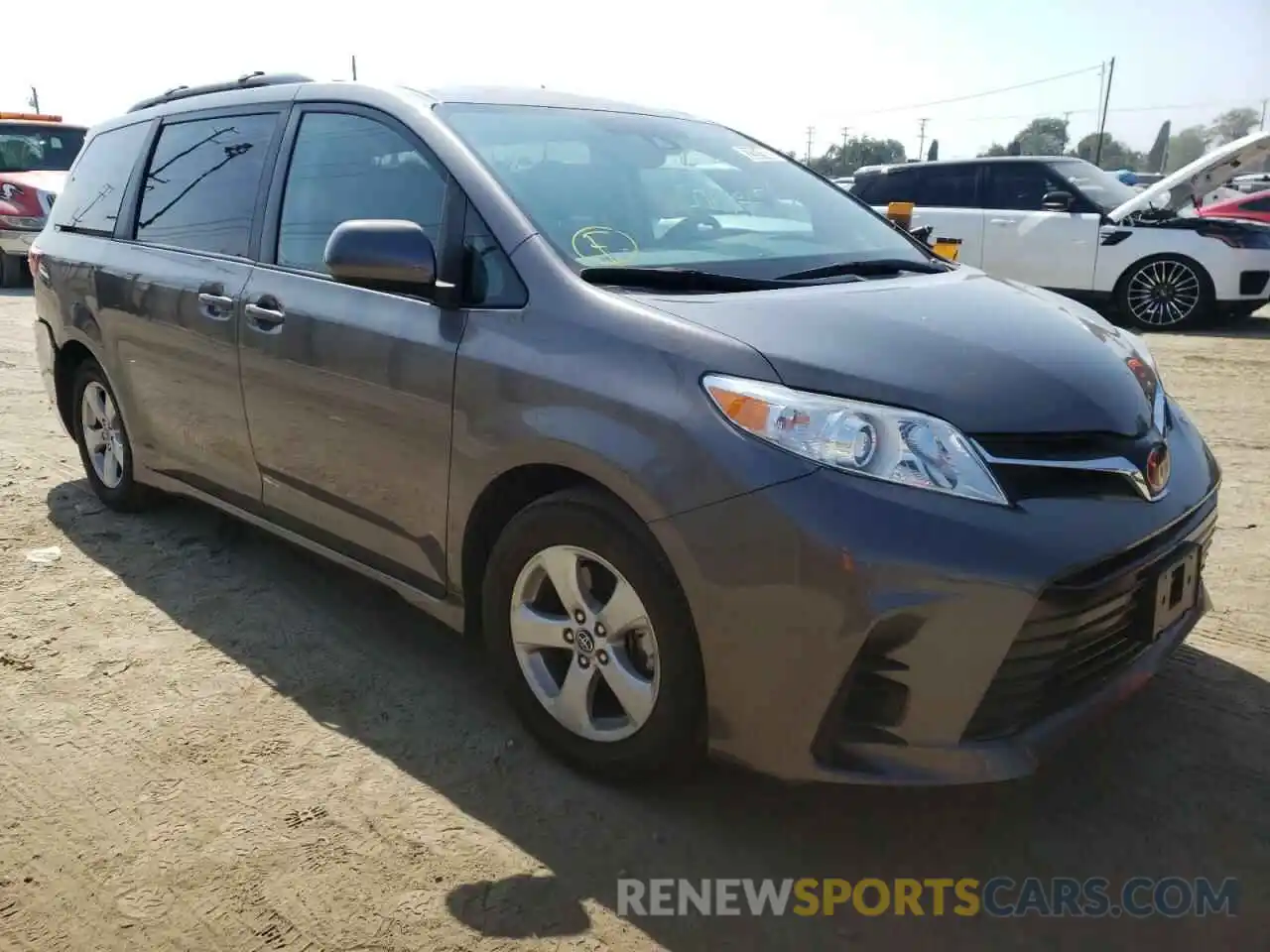 1 Photograph of a damaged car 5TDKZ3DC8KS972272 TOYOTA SIENNA 2019