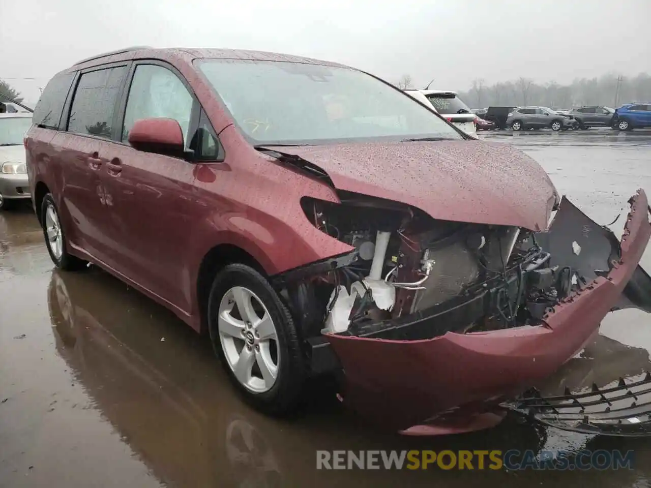 1 Photograph of a damaged car 5TDKZ3DC8KS979738 TOYOTA SIENNA 2019