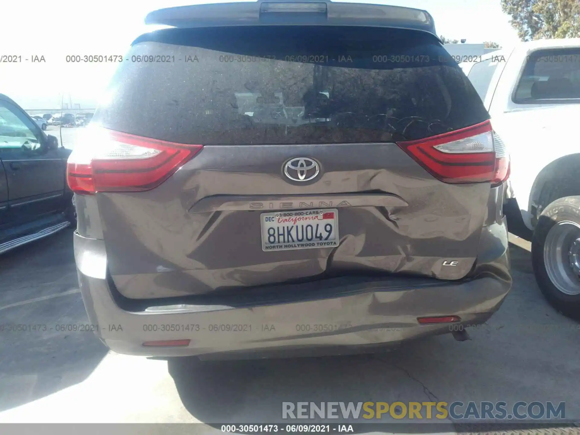 12 Photograph of a damaged car 5TDKZ3DC8KS987242 TOYOTA SIENNA 2019