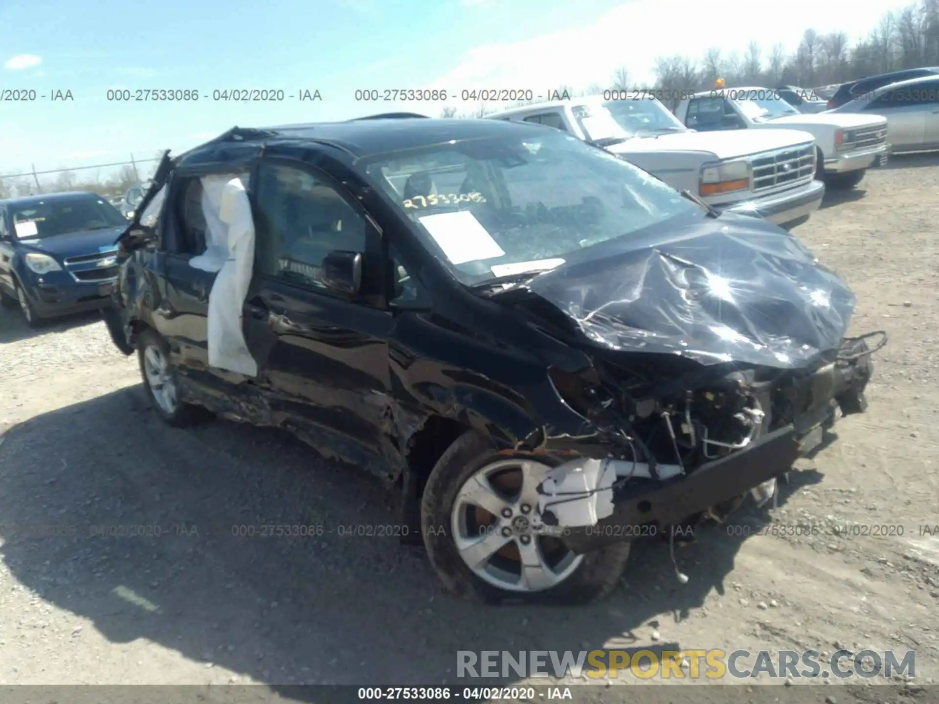 1 Photograph of a damaged car 5TDKZ3DC8KS993512 TOYOTA SIENNA 2019