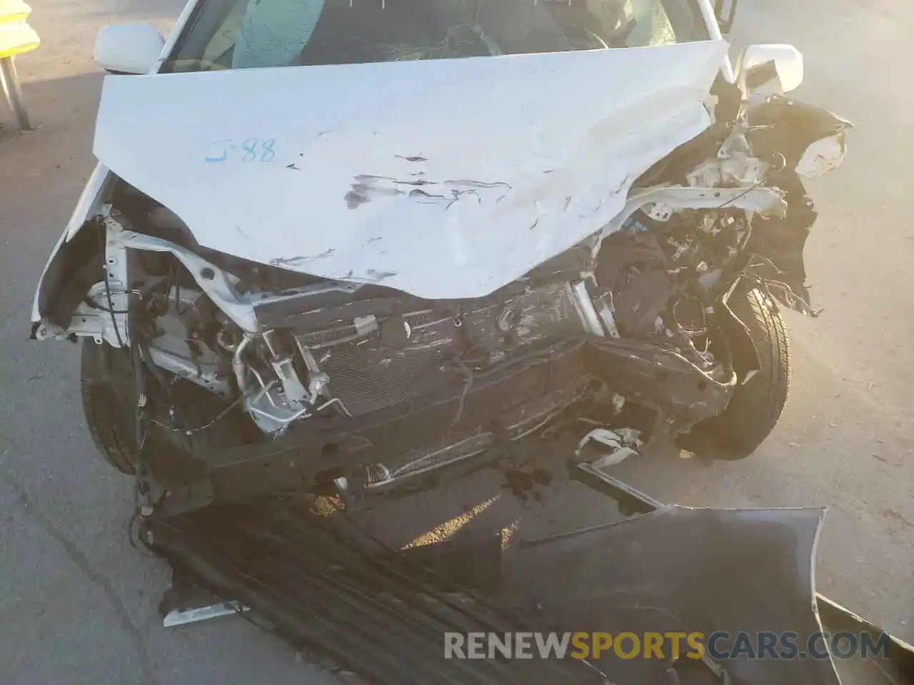 7 Photograph of a damaged car 5TDKZ3DC9KS010062 TOYOTA SIENNA 2019