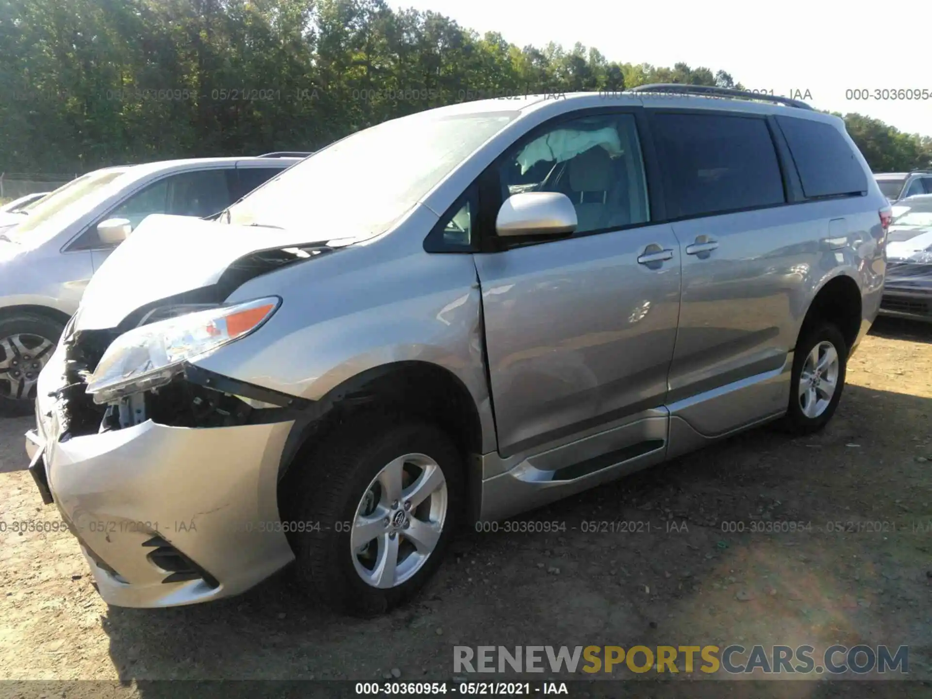 2 Photograph of a damaged car 5TDKZ3DC9KS010854 TOYOTA SIENNA 2019