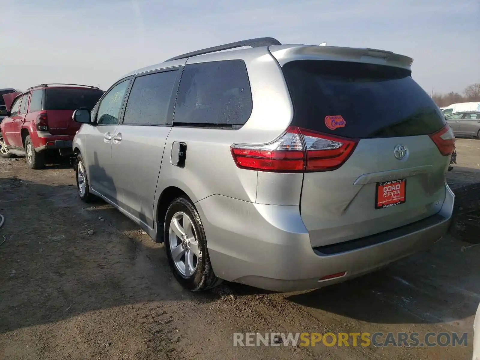 3 Фотография поврежденного автомобиля 5TDKZ3DC9KS014791 TOYOTA SIENNA 2019