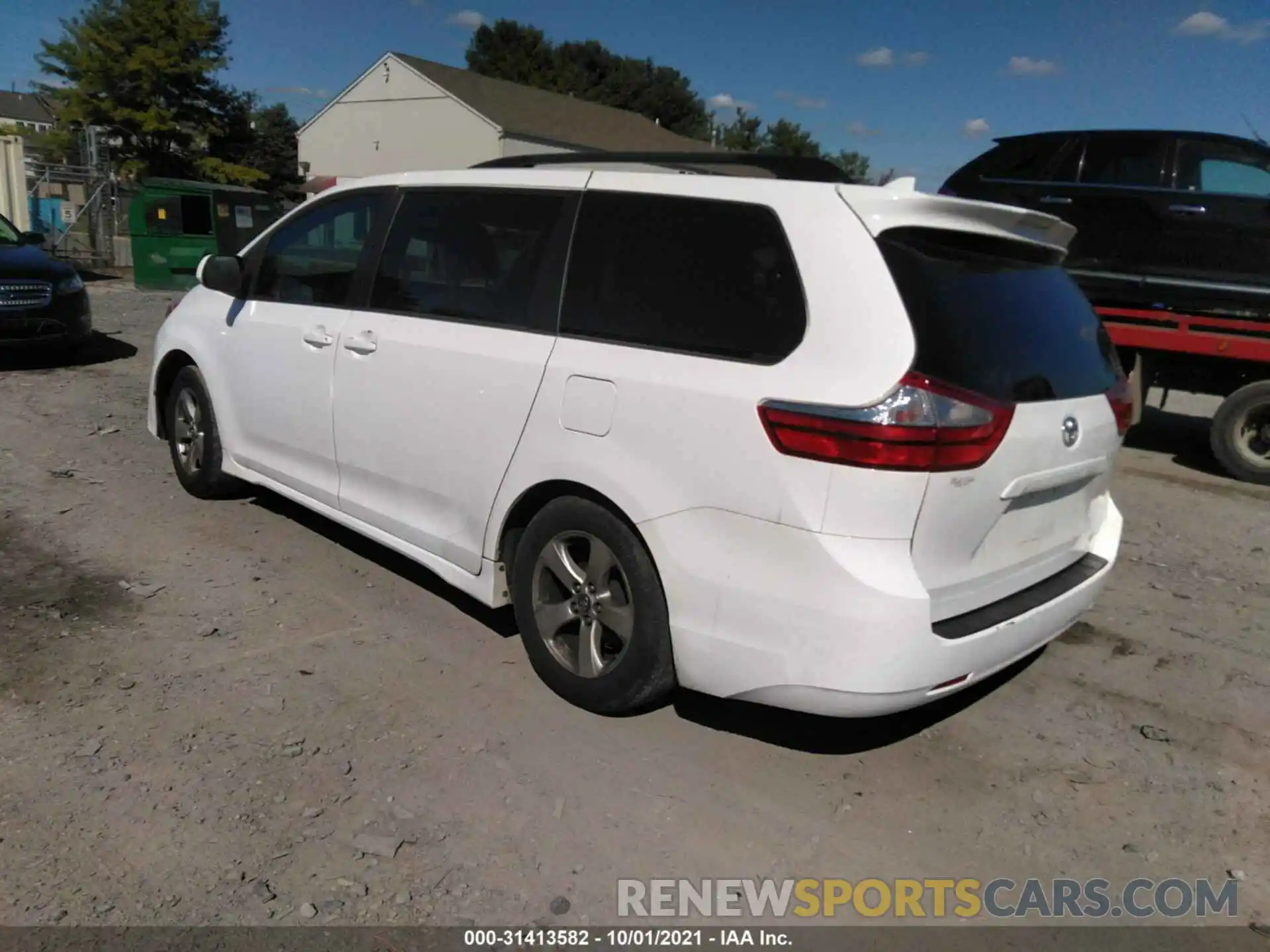 3 Фотография поврежденного автомобиля 5TDKZ3DC9KS017822 TOYOTA SIENNA 2019