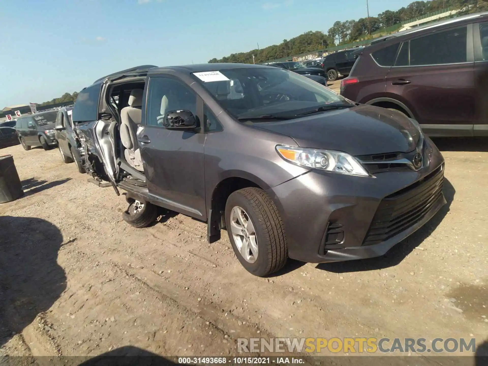 1 Photograph of a damaged car 5TDKZ3DC9KS020154 TOYOTA SIENNA 2019