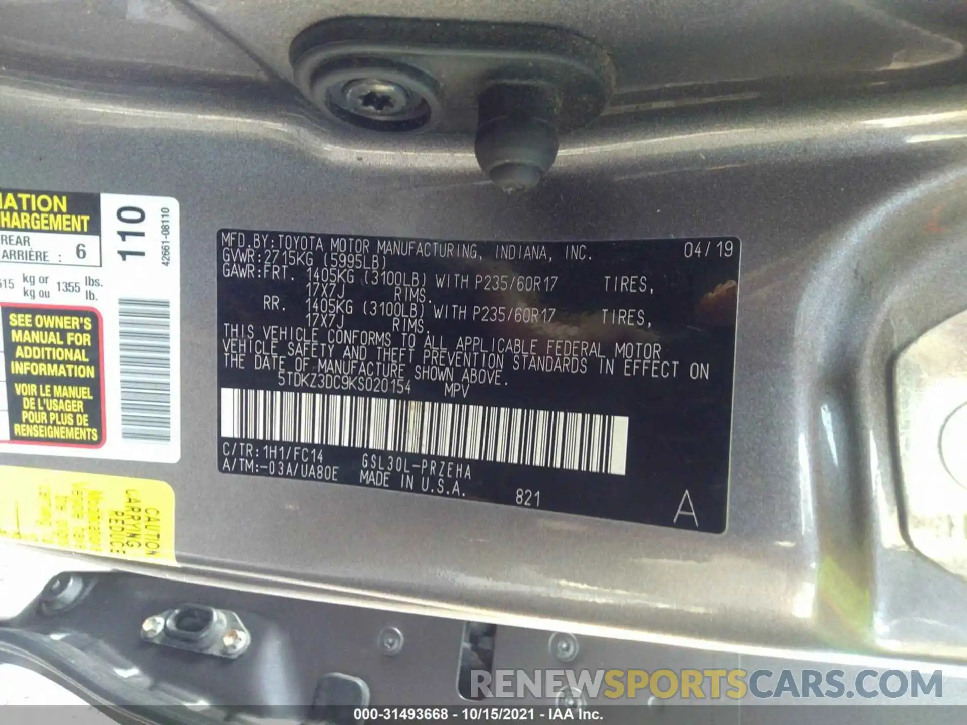 9 Photograph of a damaged car 5TDKZ3DC9KS020154 TOYOTA SIENNA 2019