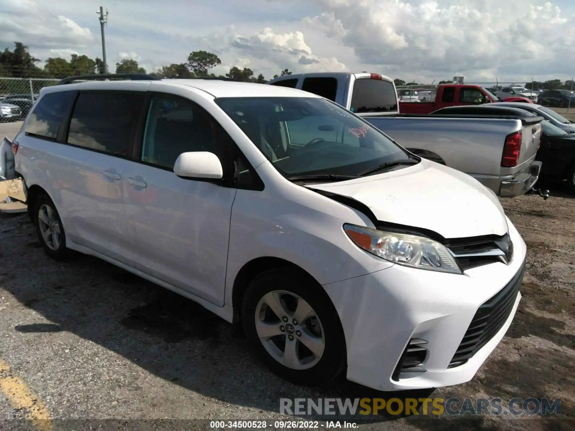 1 Photograph of a damaged car 5TDKZ3DC9KS974323 TOYOTA SIENNA 2019