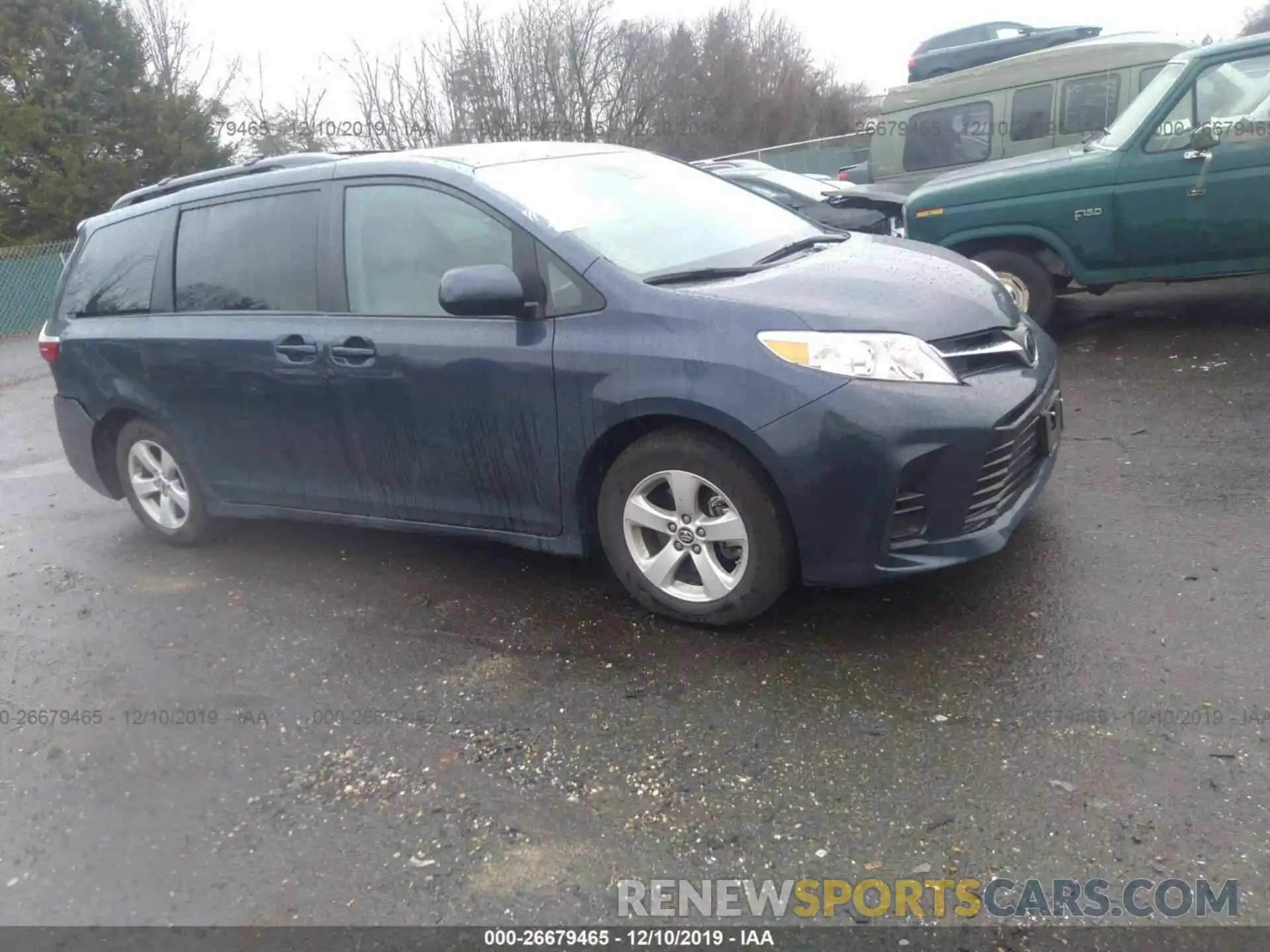 1 Photograph of a damaged car 5TDKZ3DC9KS974886 TOYOTA SIENNA 2019