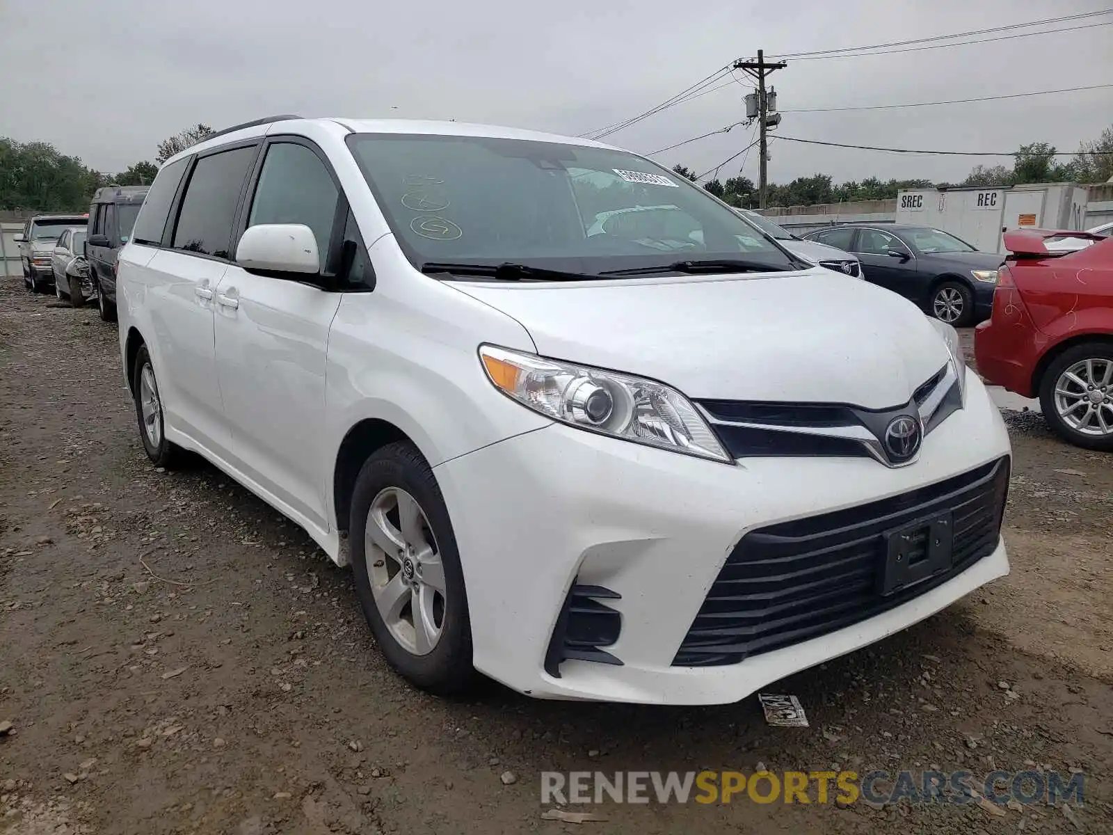 1 Photograph of a damaged car 5TDKZ3DC9KS981188 TOYOTA SIENNA 2019