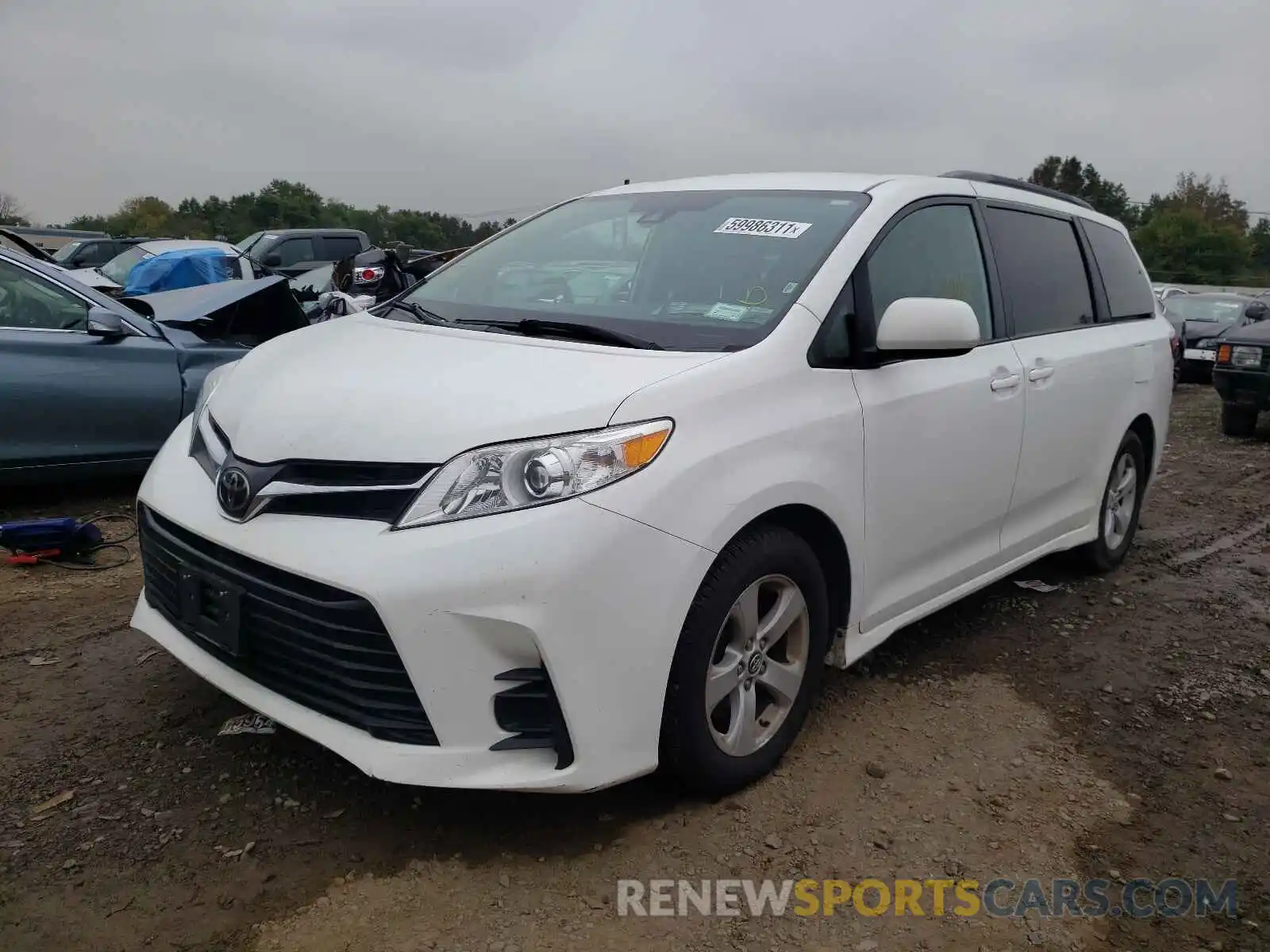 2 Photograph of a damaged car 5TDKZ3DC9KS981188 TOYOTA SIENNA 2019