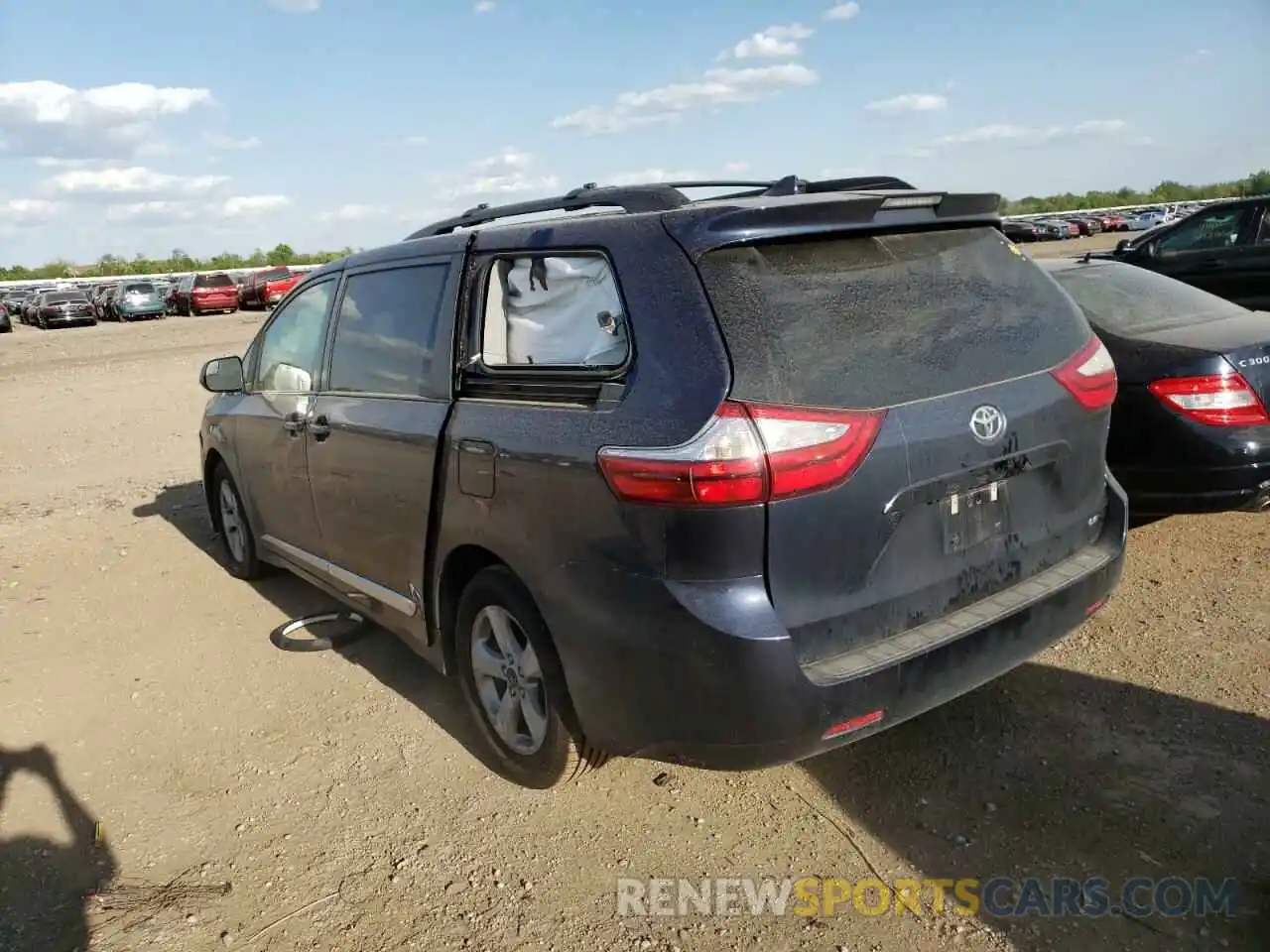 3 Фотография поврежденного автомобиля 5TDKZ3DC9KS982728 TOYOTA SIENNA 2019