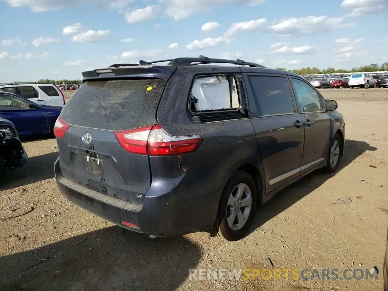 4 Фотография поврежденного автомобиля 5TDKZ3DC9KS982728 TOYOTA SIENNA 2019