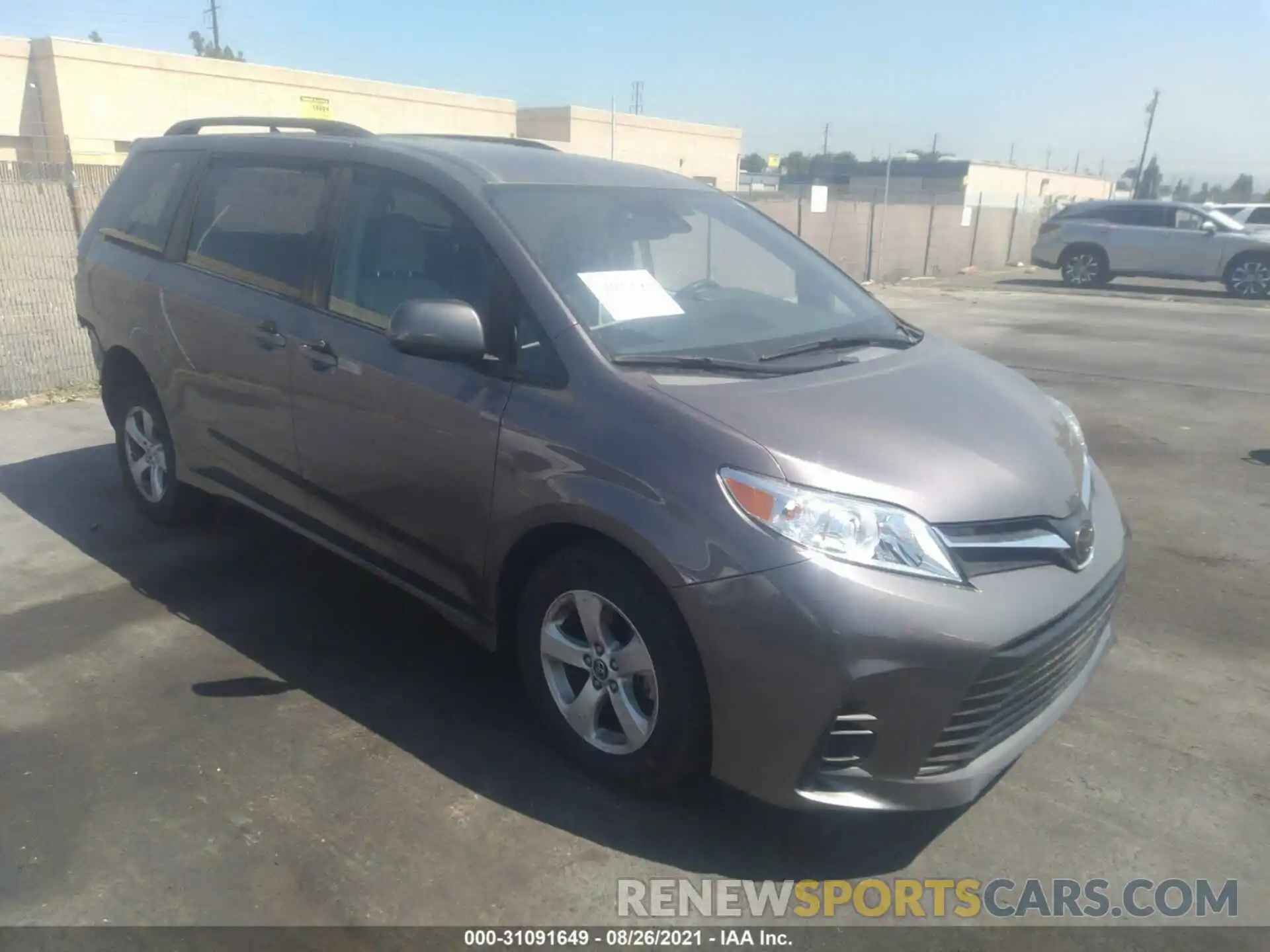 1 Photograph of a damaged car 5TDKZ3DC9KS992028 TOYOTA SIENNA 2019