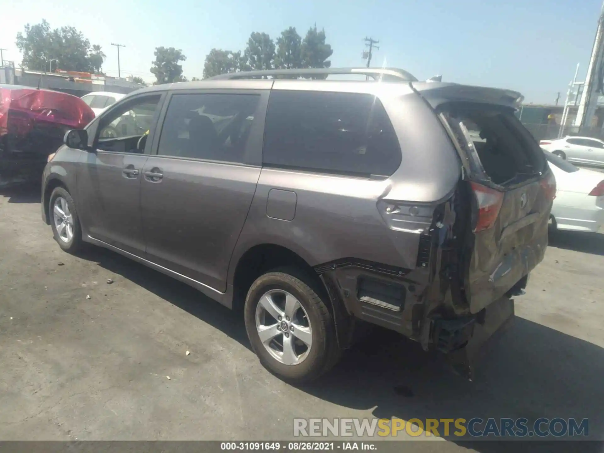 3 Photograph of a damaged car 5TDKZ3DC9KS992028 TOYOTA SIENNA 2019