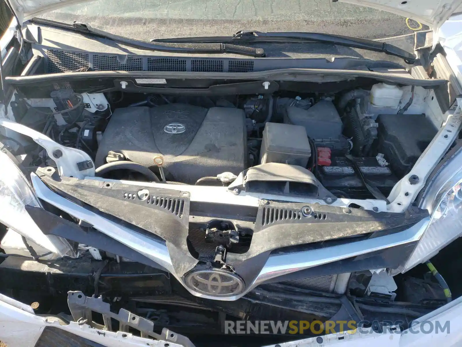 7 Photograph of a damaged car 5TDKZ3DC9KS993101 TOYOTA SIENNA 2019