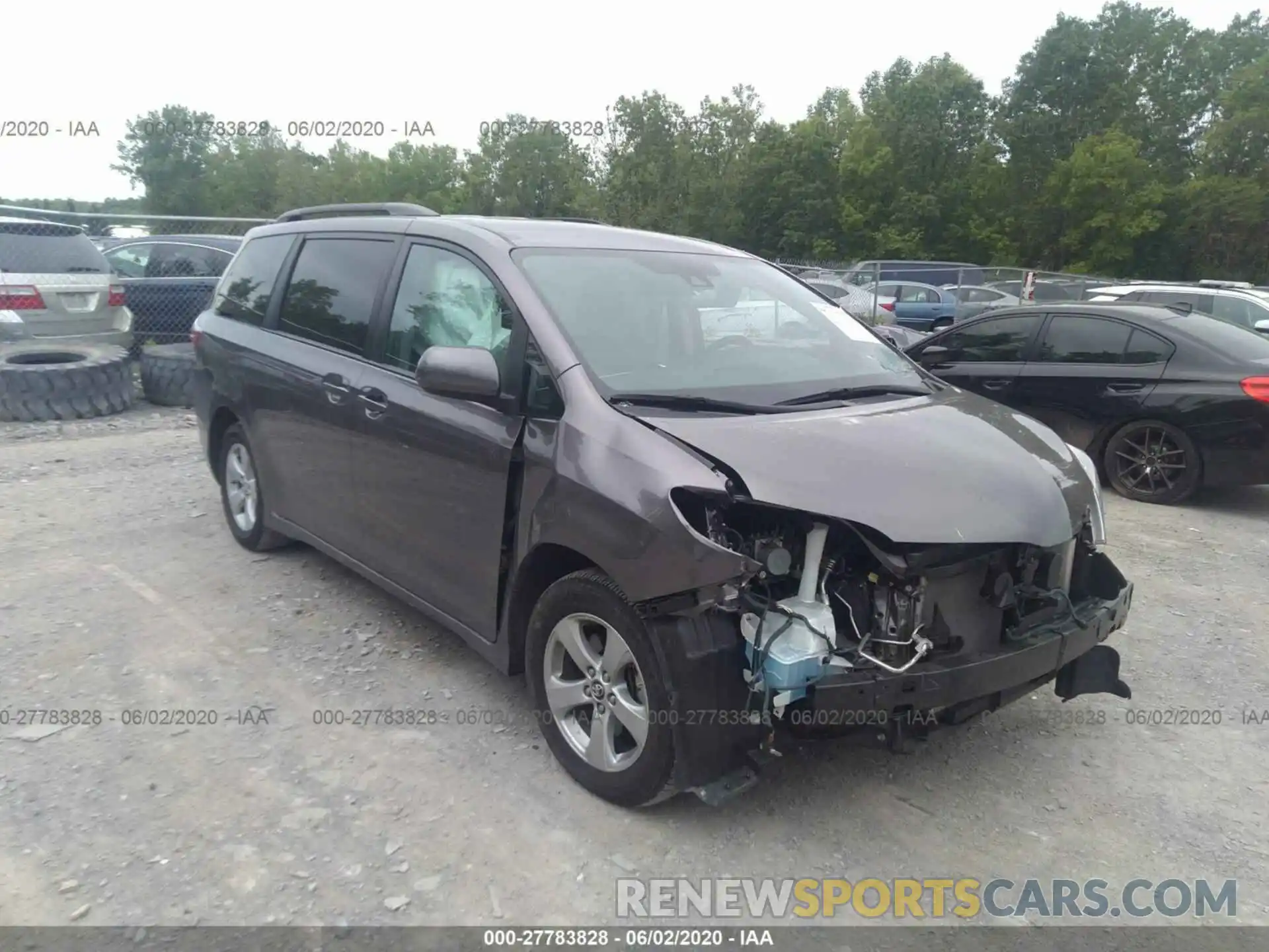 1 Photograph of a damaged car 5TDKZ3DCXKS001077 TOYOTA SIENNA 2019