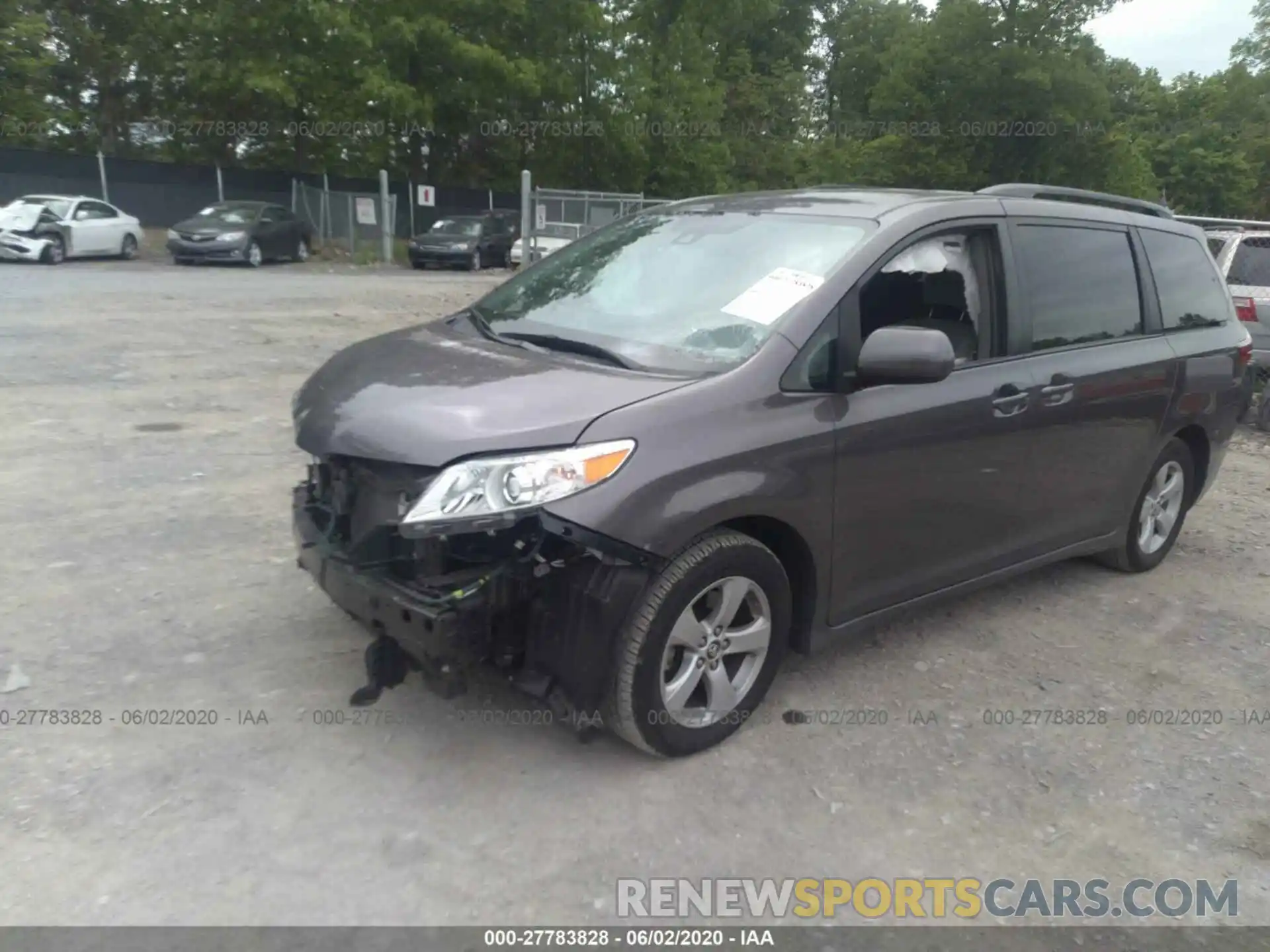 2 Photograph of a damaged car 5TDKZ3DCXKS001077 TOYOTA SIENNA 2019