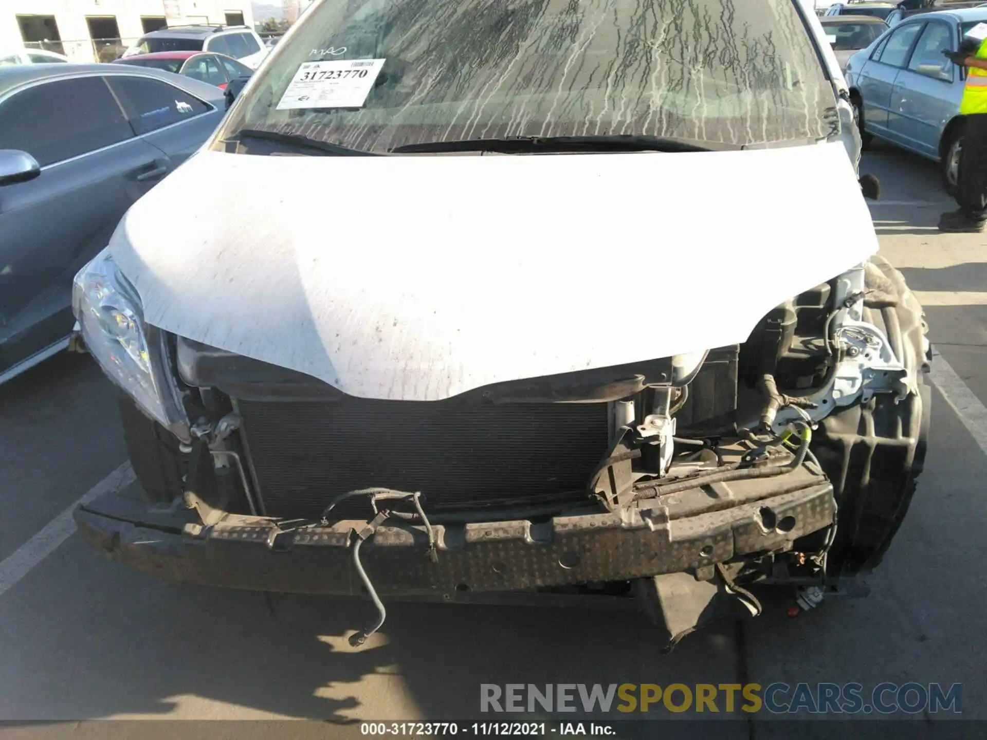 6 Photograph of a damaged car 5TDKZ3DCXKS019966 TOYOTA SIENNA 2019