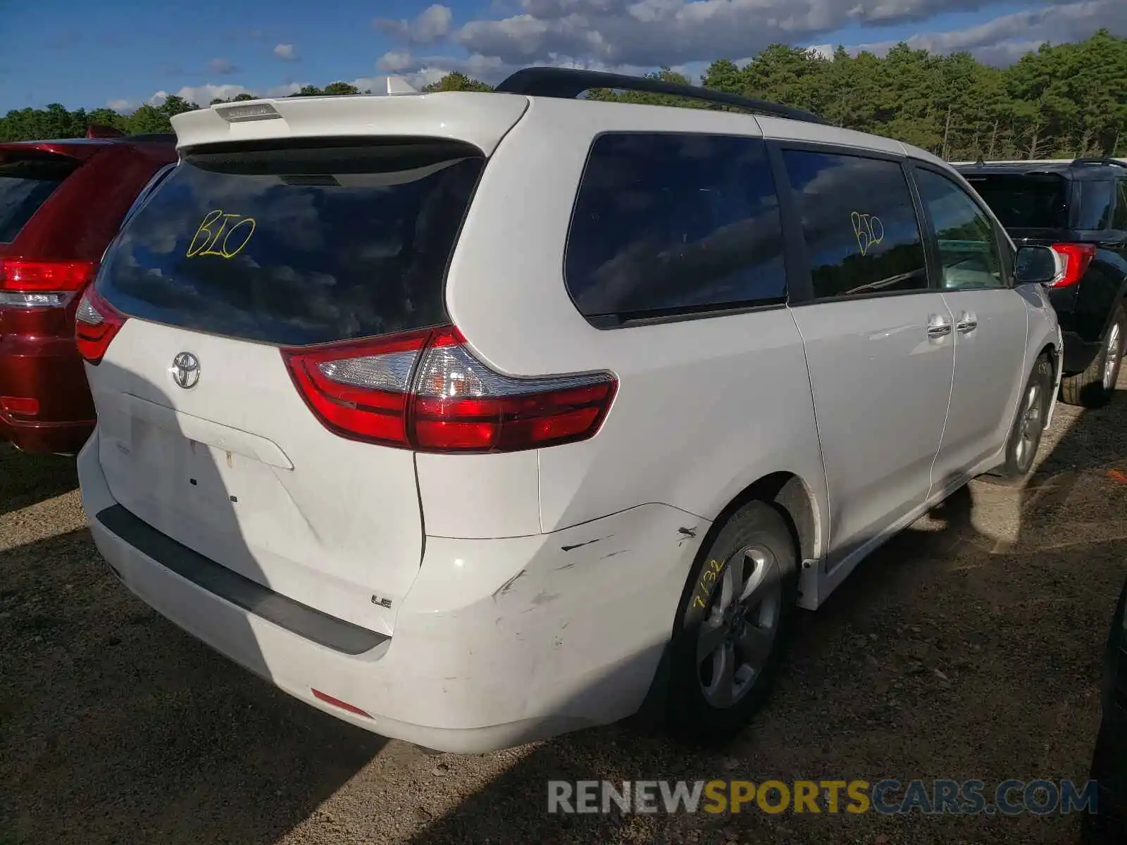 4 Фотография поврежденного автомобиля 5TDKZ3DCXKS020163 TOYOTA SIENNA 2019