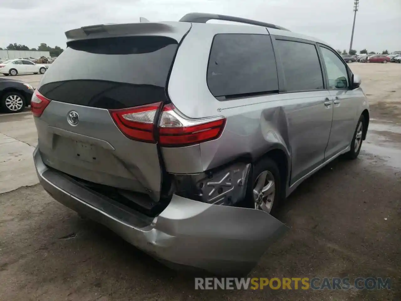 4 Фотография поврежденного автомобиля 5TDKZ3DCXKS975626 TOYOTA SIENNA 2019