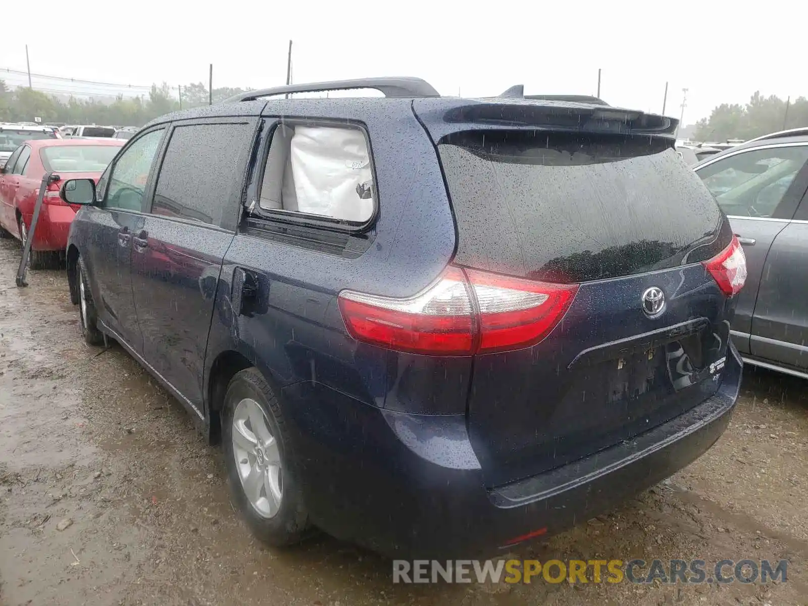 3 Фотография поврежденного автомобиля 5TDKZ3DCXKS979384 TOYOTA SIENNA 2019