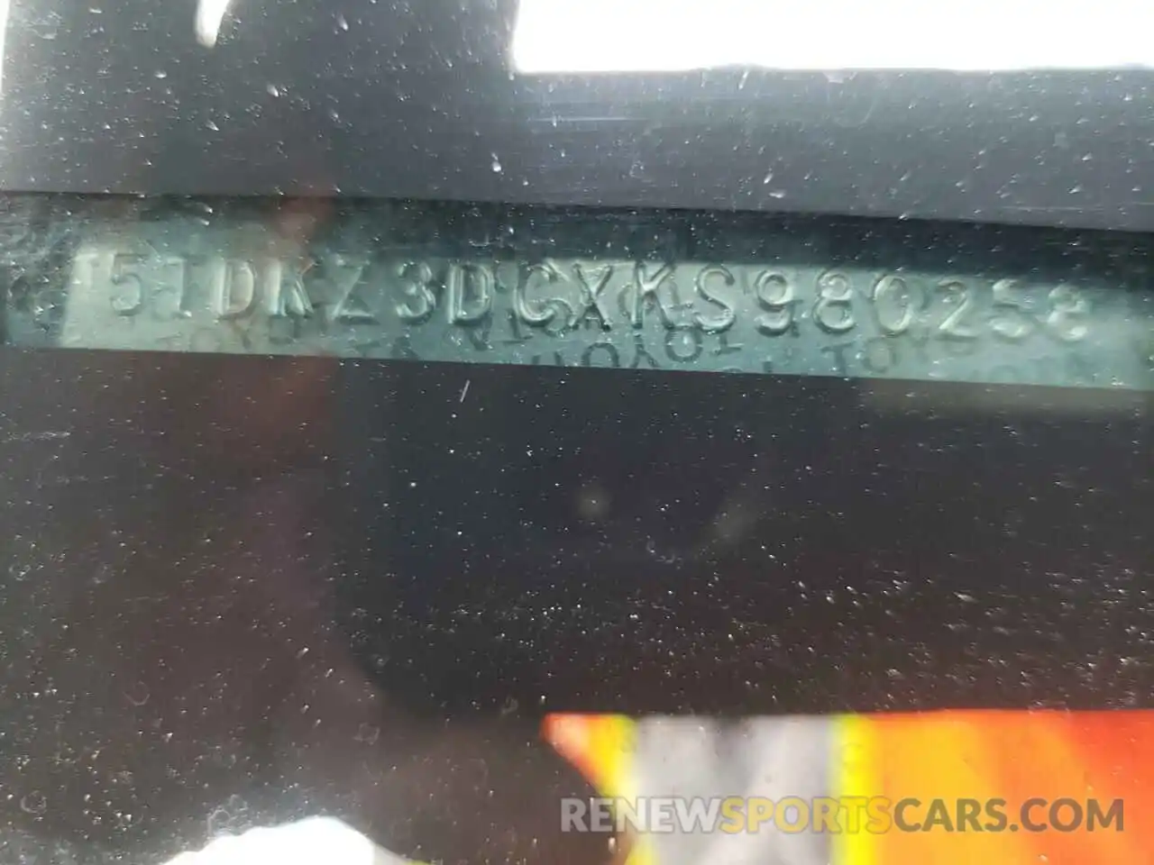 10 Photograph of a damaged car 5TDKZ3DCXKS980258 TOYOTA SIENNA 2019