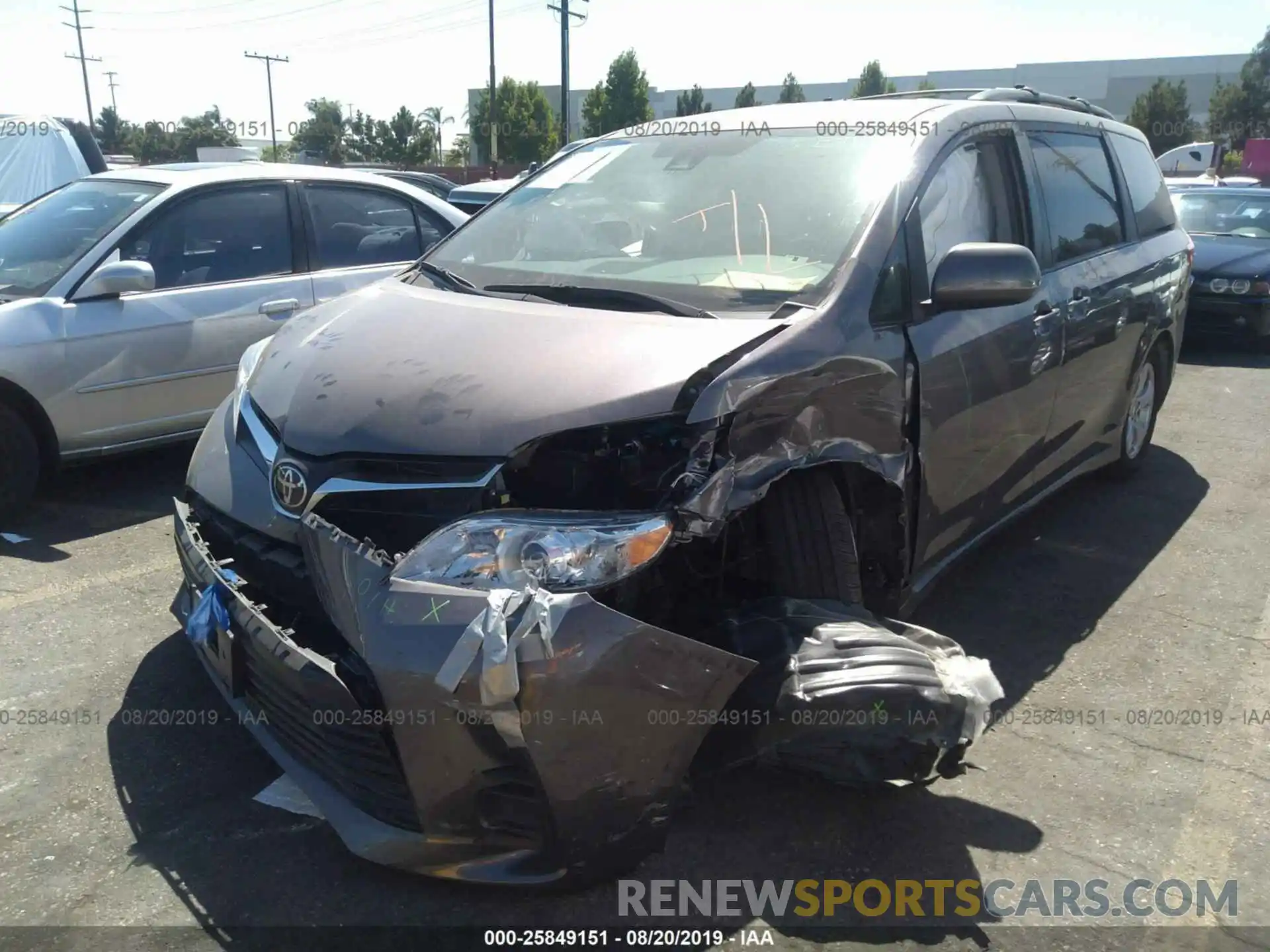 6 Photograph of a damaged car 5TDKZ3DCXKS988960 TOYOTA SIENNA 2019