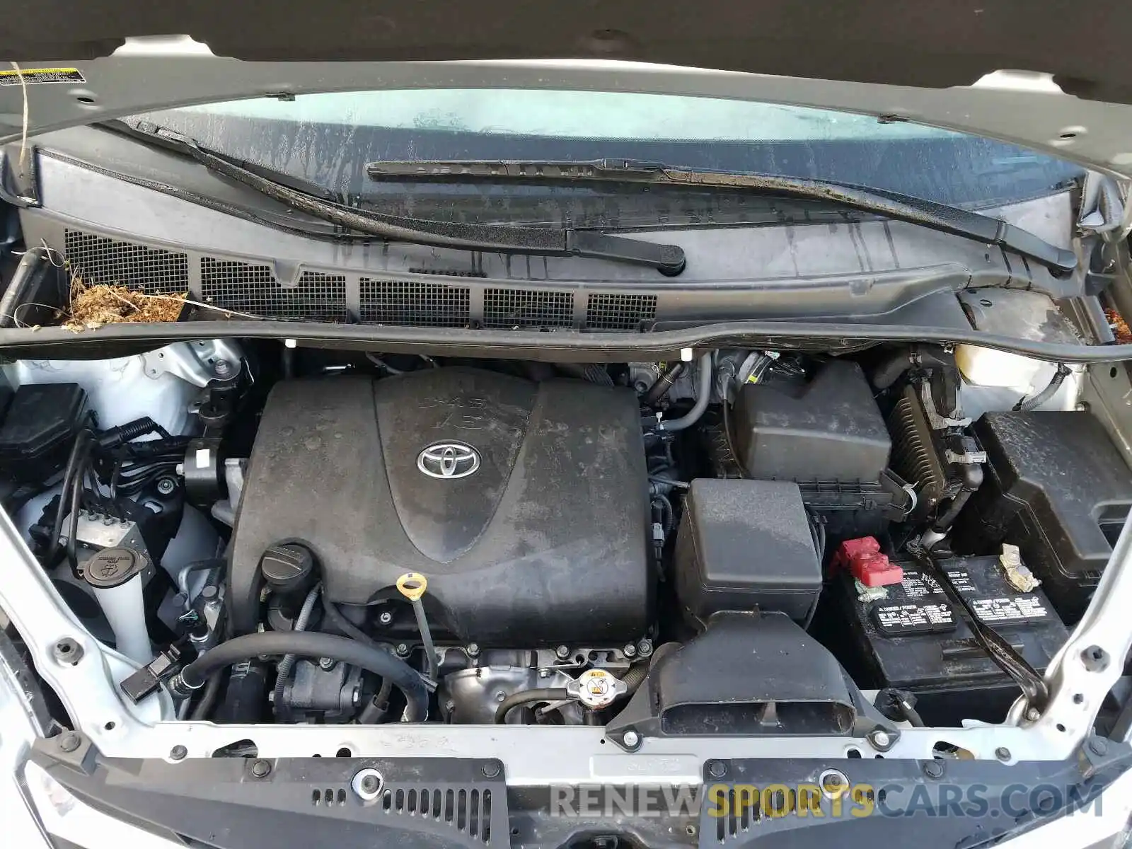 7 Photograph of a damaged car 5TDKZ3DCXKS991034 TOYOTA SIENNA 2019