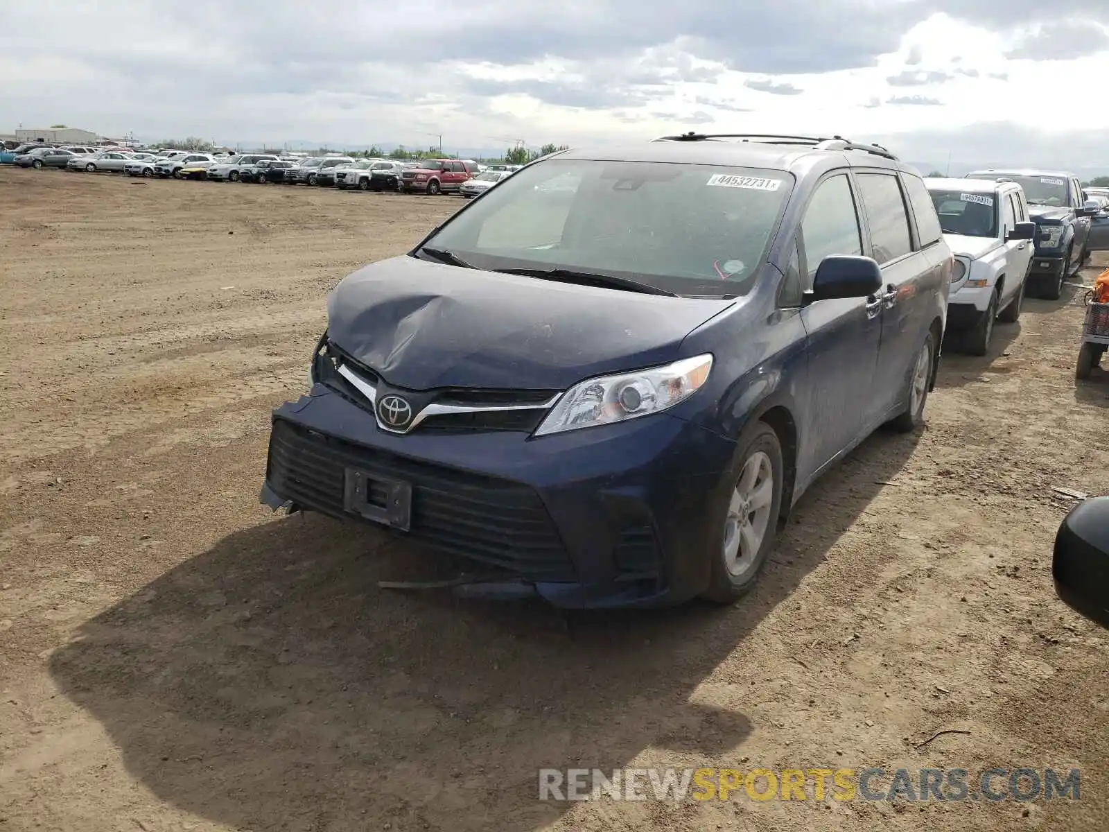 2 Photograph of a damaged car 5TDKZ3DCXKS993818 TOYOTA SIENNA 2019