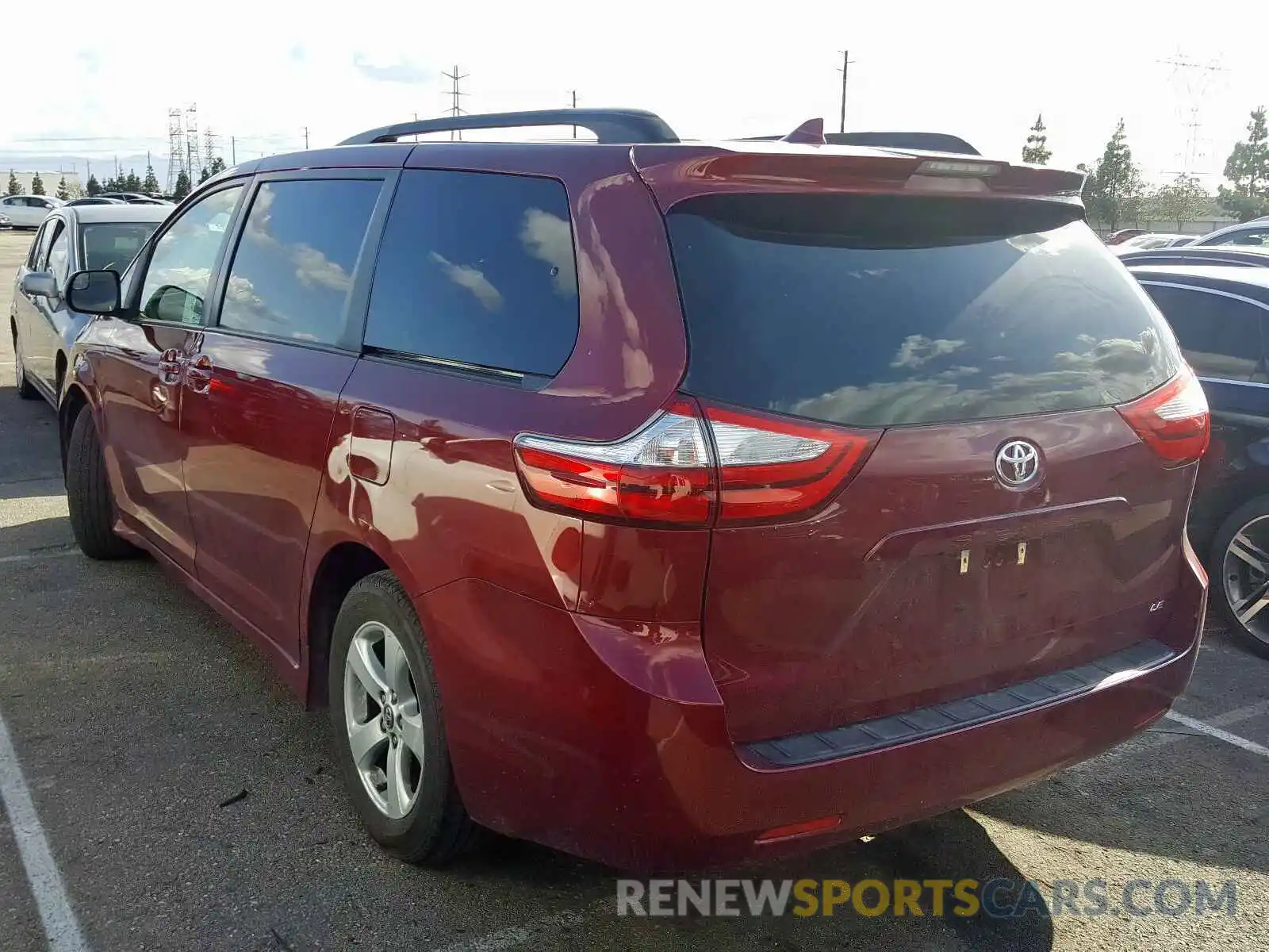 3 Photograph of a damaged car 5TDKZ3DCXKS994855 TOYOTA SIENNA 2019