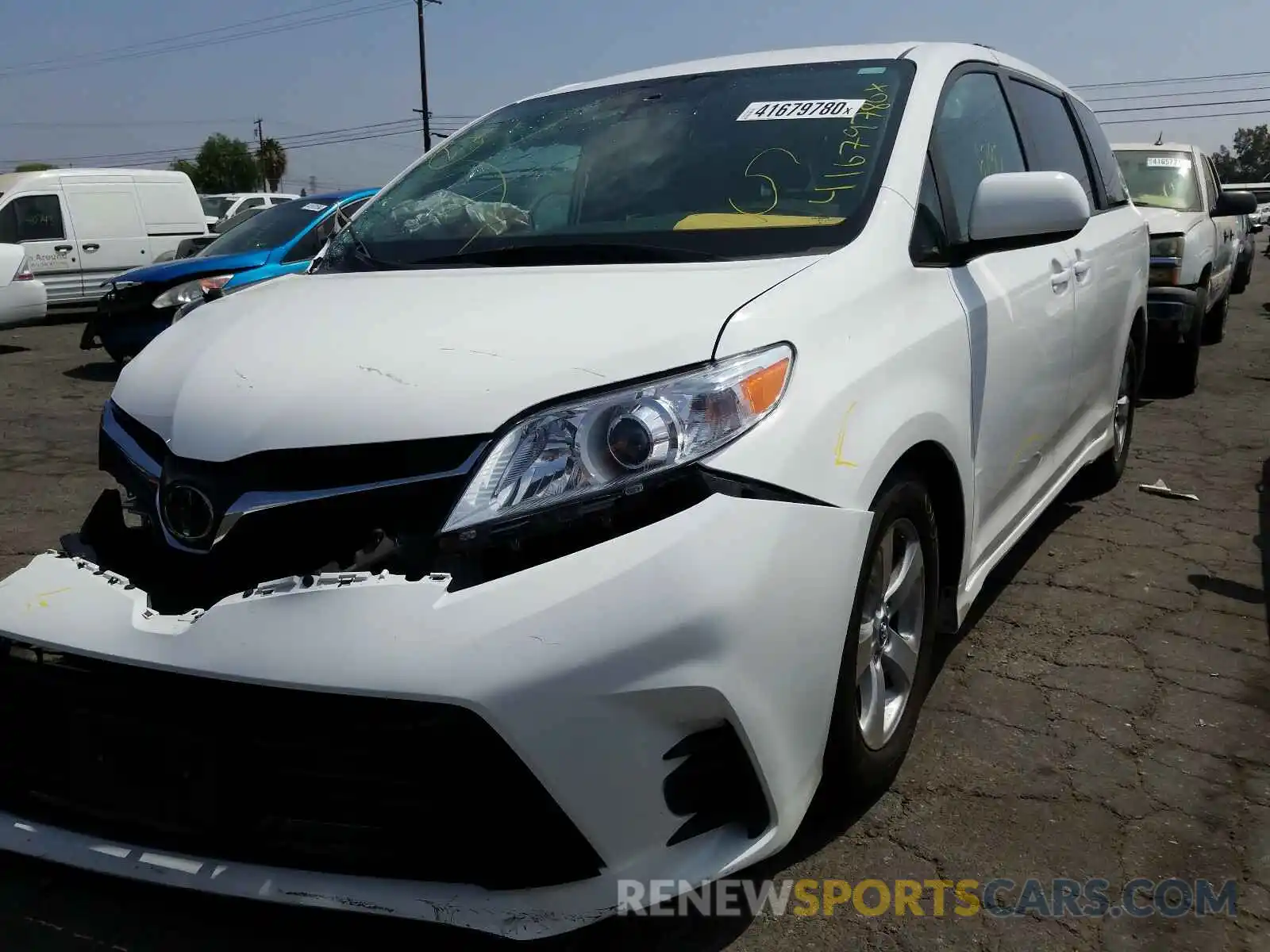 2 Photograph of a damaged car 5TDKZ3DCXKS995083 TOYOTA SIENNA 2019