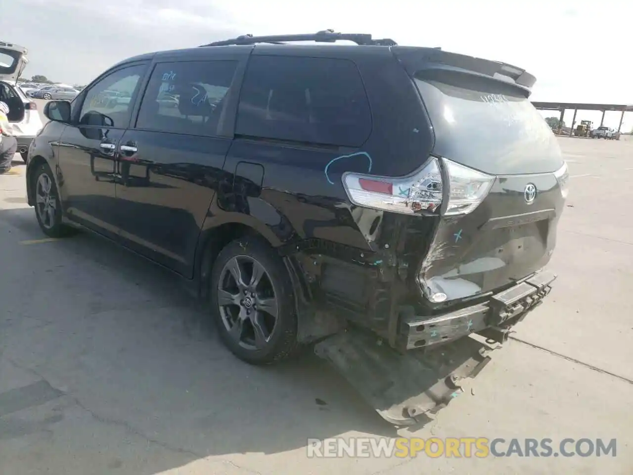 3 Фотография поврежденного автомобиля 5TDXZ3DC0KS003278 TOYOTA SIENNA 2019