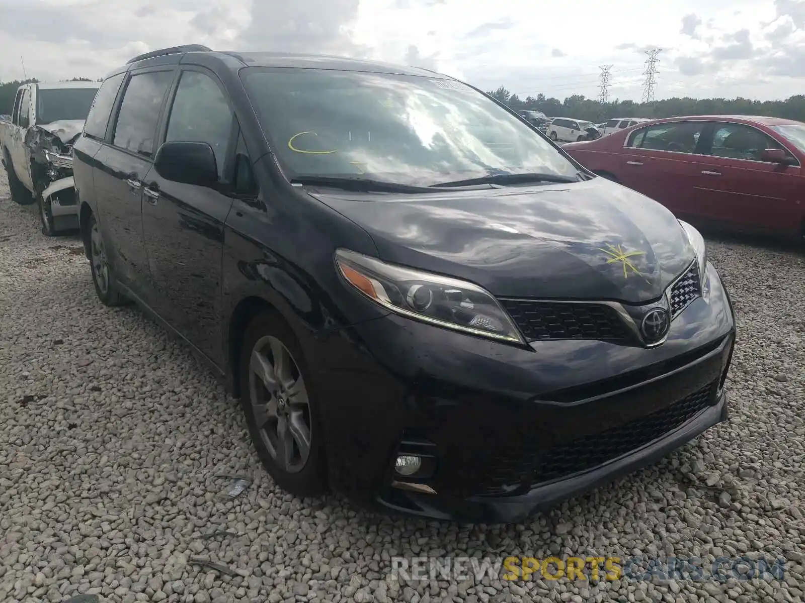 1 Photograph of a damaged car 5TDXZ3DC0KS978878 TOYOTA SIENNA 2019