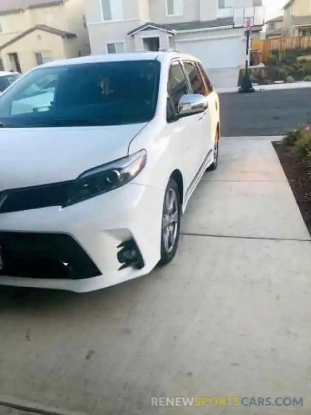 2 Photograph of a damaged car 5TDXZ3DC0KS979724 TOYOTA SIENNA 2019