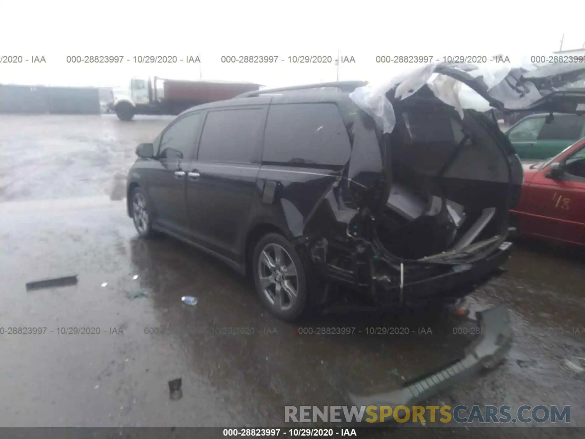 3 Photograph of a damaged car 5TDXZ3DC1KS010143 TOYOTA SIENNA 2019