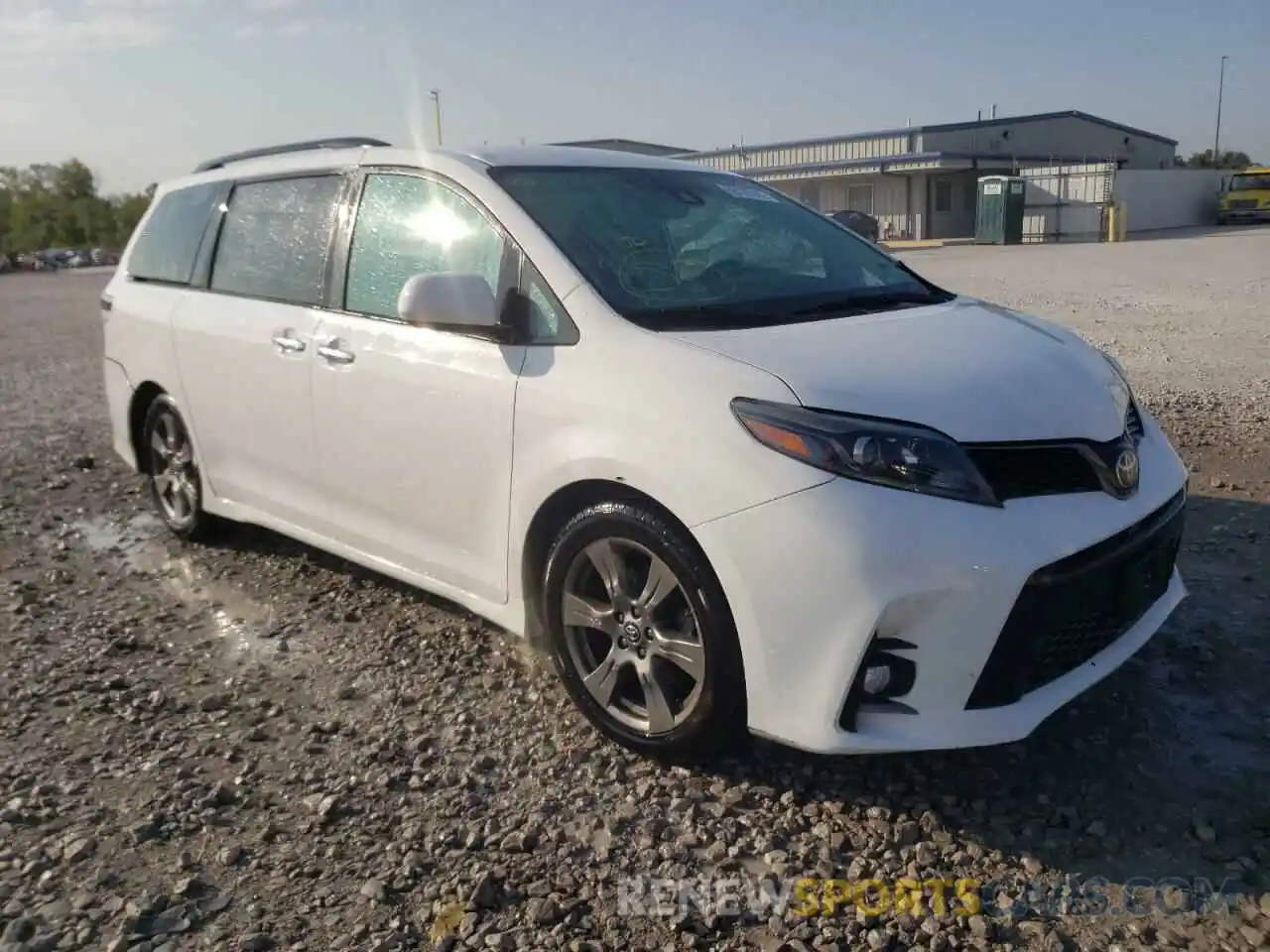 1 Фотография поврежденного автомобиля 5TDXZ3DC1KS986388 TOYOTA SIENNA 2019