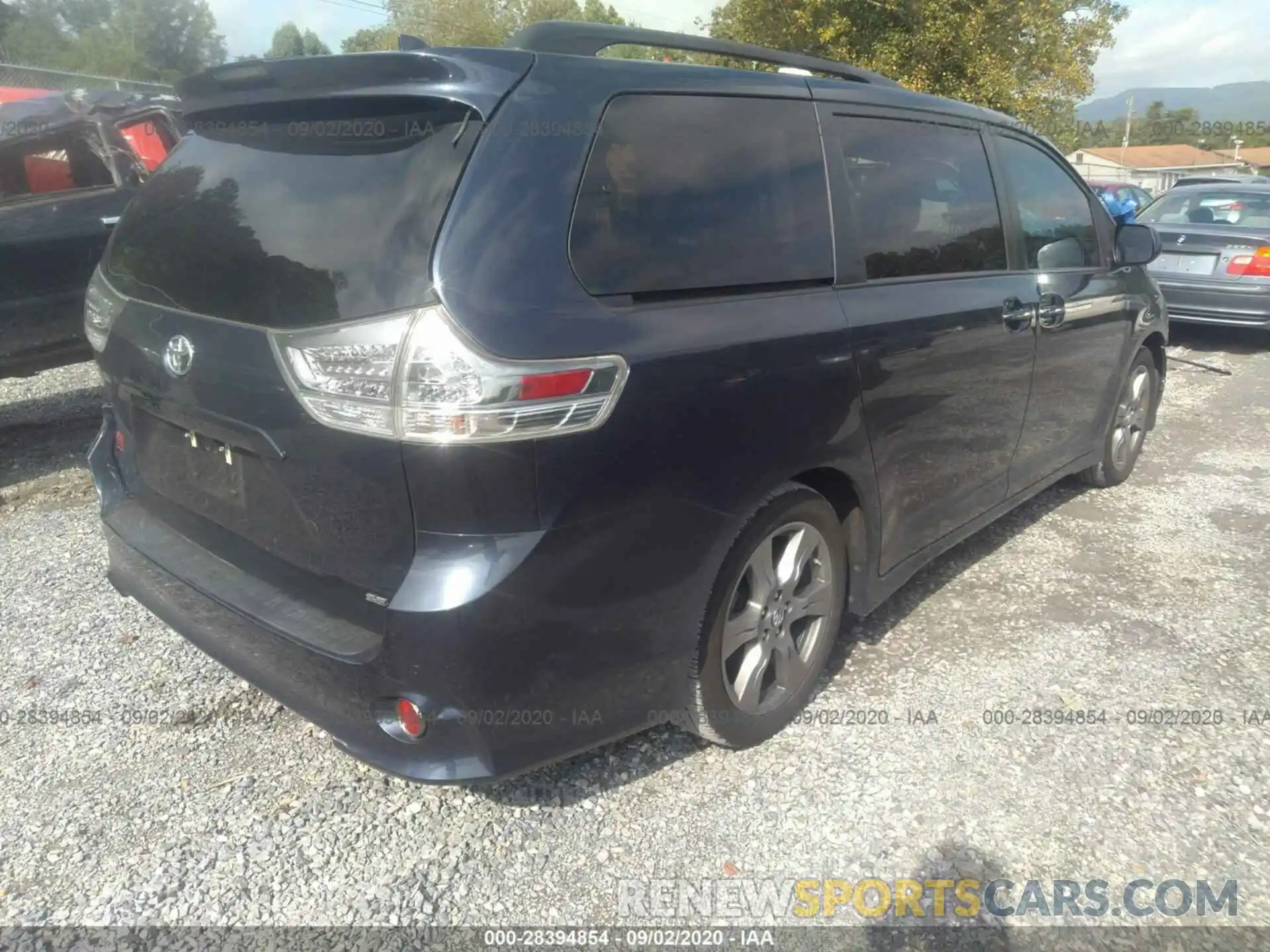 4 Фотография поврежденного автомобиля 5TDXZ3DC1KS992675 TOYOTA SIENNA 2019