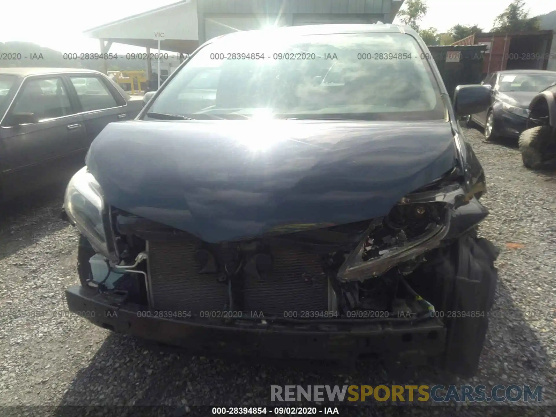 6 Photograph of a damaged car 5TDXZ3DC1KS992675 TOYOTA SIENNA 2019