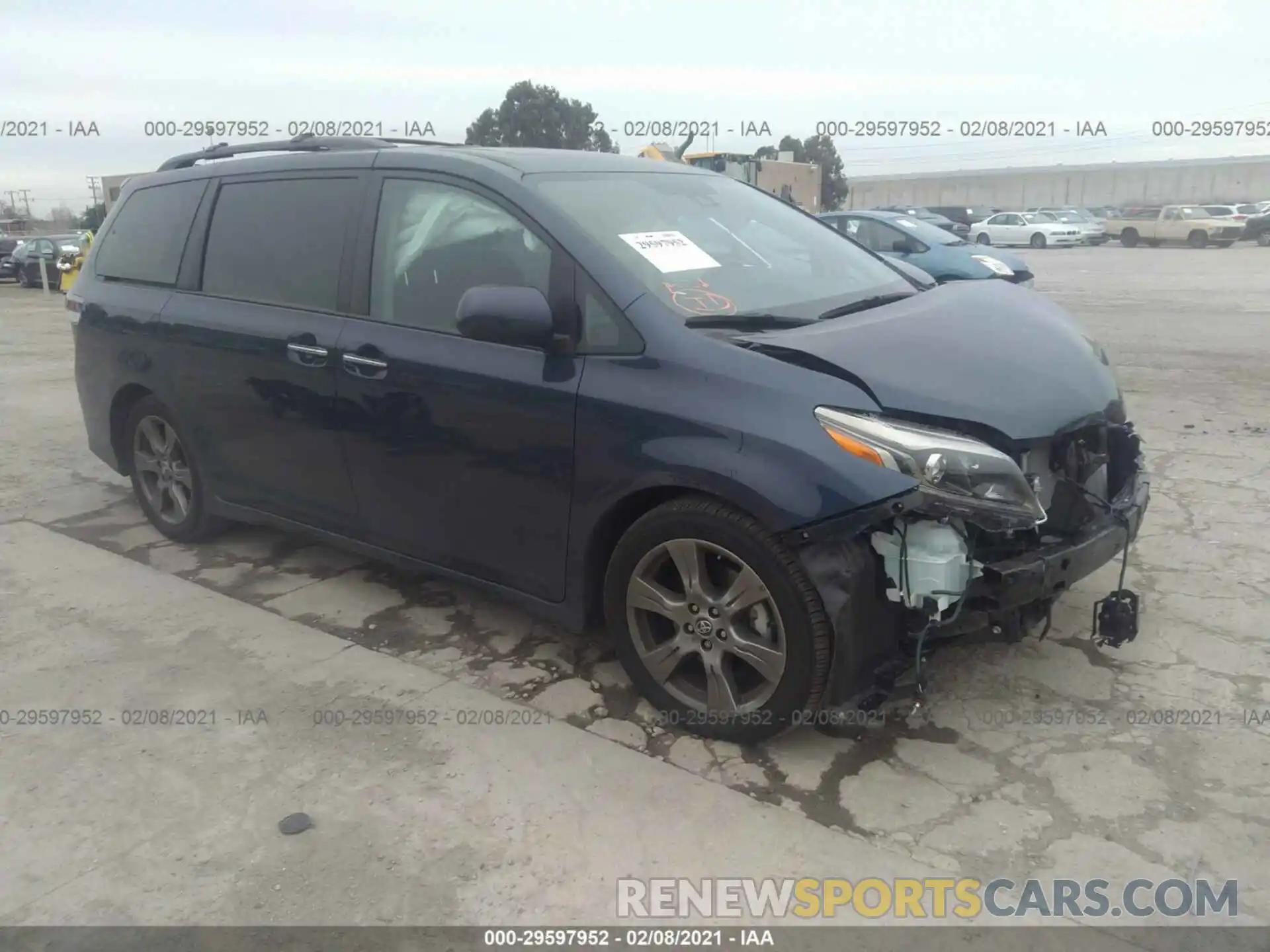 1 Photograph of a damaged car 5TDXZ3DC2KS007171 TOYOTA SIENNA 2019