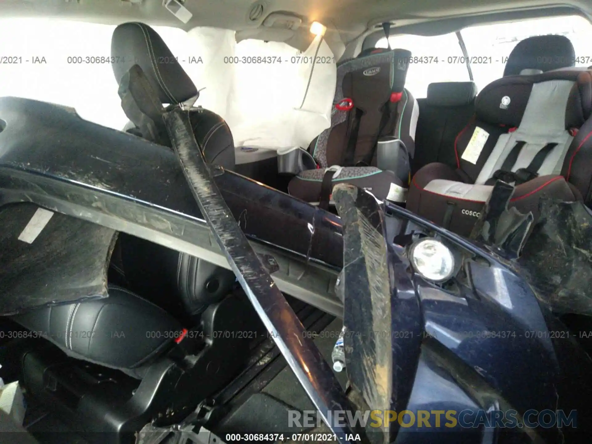 12 Photograph of a damaged car 5TDXZ3DC2KS966991 TOYOTA SIENNA 2019