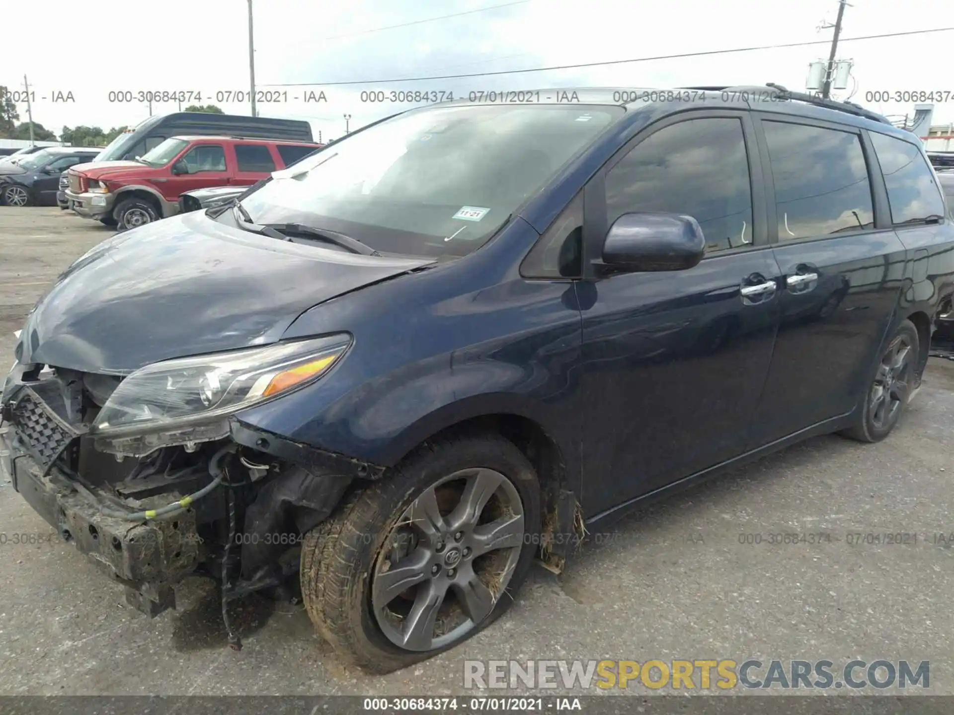 2 Photograph of a damaged car 5TDXZ3DC2KS966991 TOYOTA SIENNA 2019