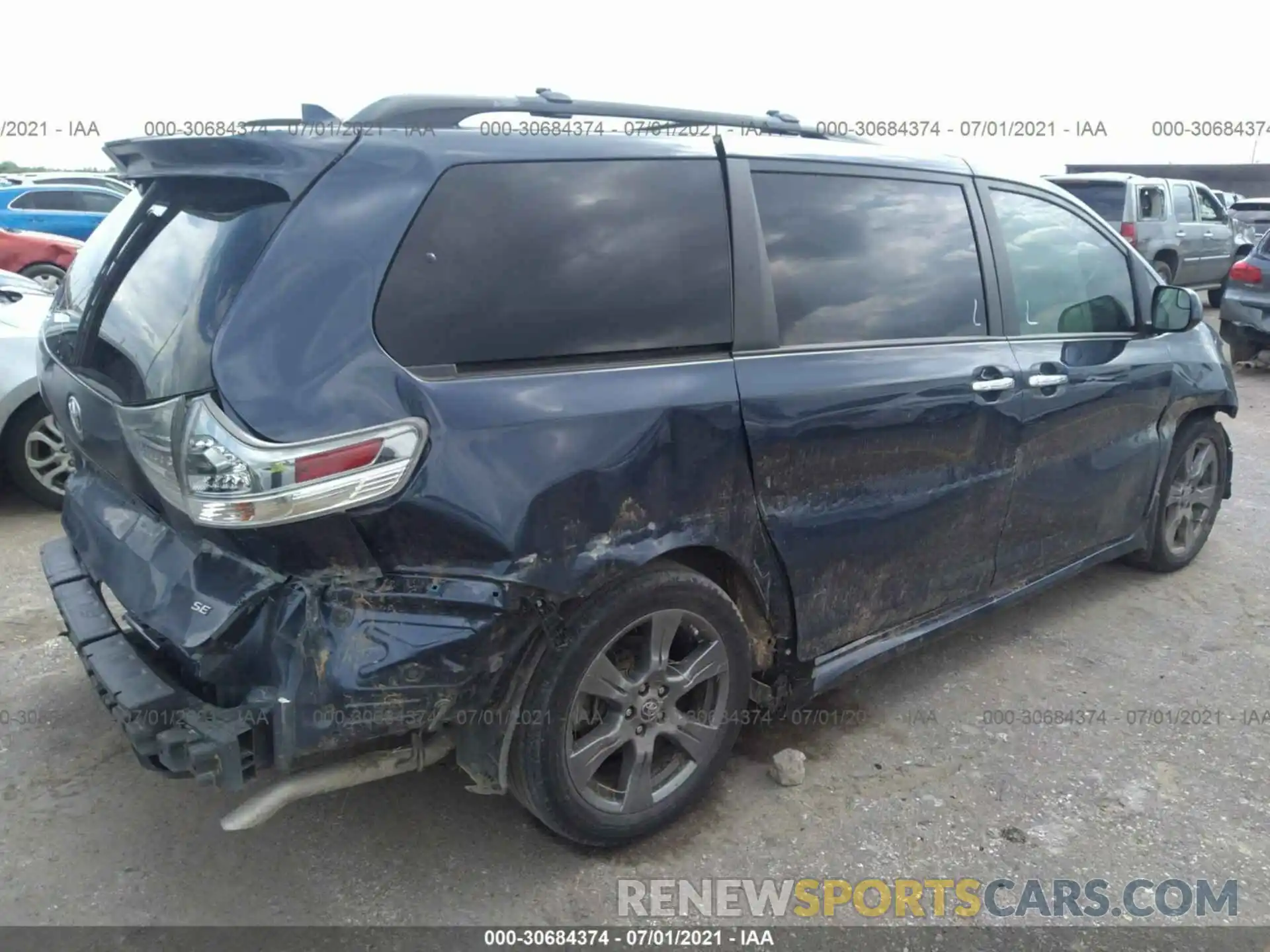 4 Фотография поврежденного автомобиля 5TDXZ3DC2KS966991 TOYOTA SIENNA 2019