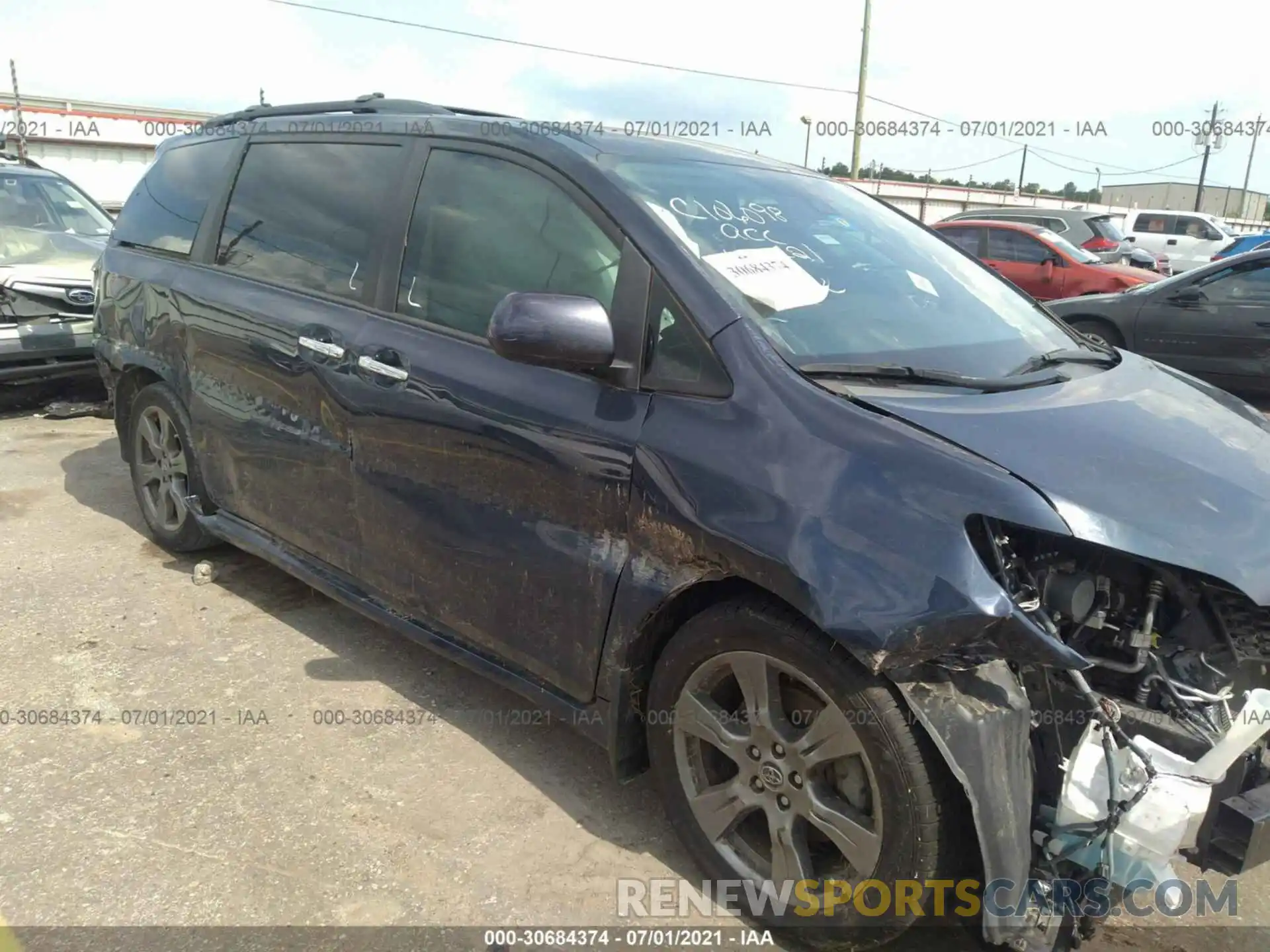 6 Photograph of a damaged car 5TDXZ3DC2KS966991 TOYOTA SIENNA 2019