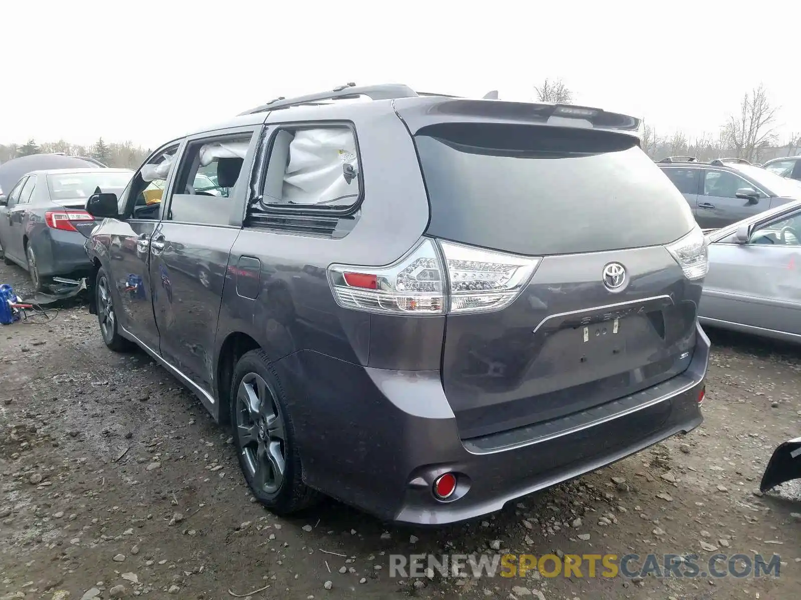 3 Фотография поврежденного автомобиля 5TDXZ3DC4KS014655 TOYOTA SIENNA 2019