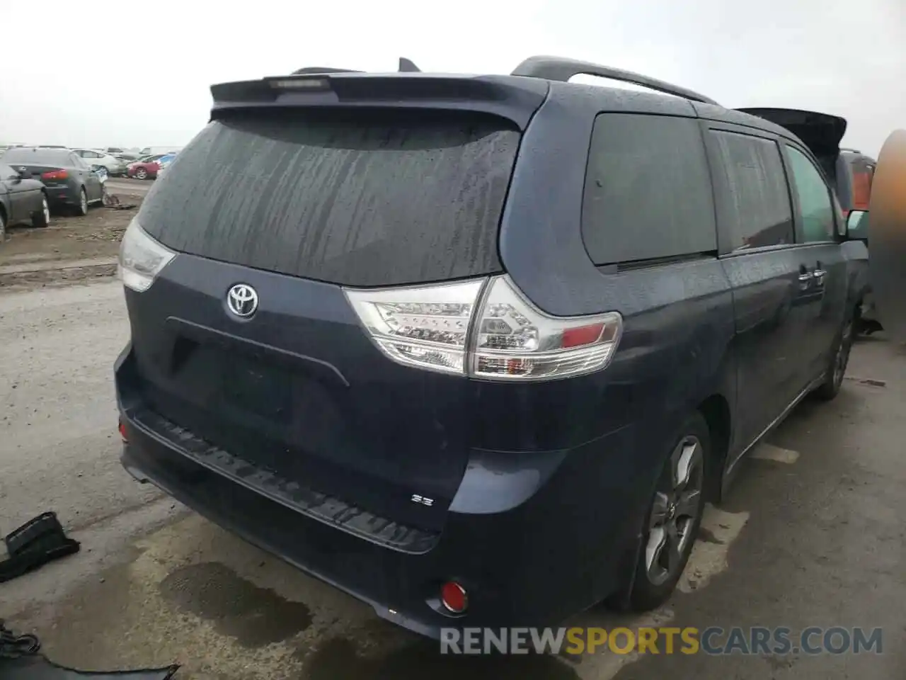 4 Фотография поврежденного автомобиля 5TDXZ3DC4KS016826 TOYOTA SIENNA 2019