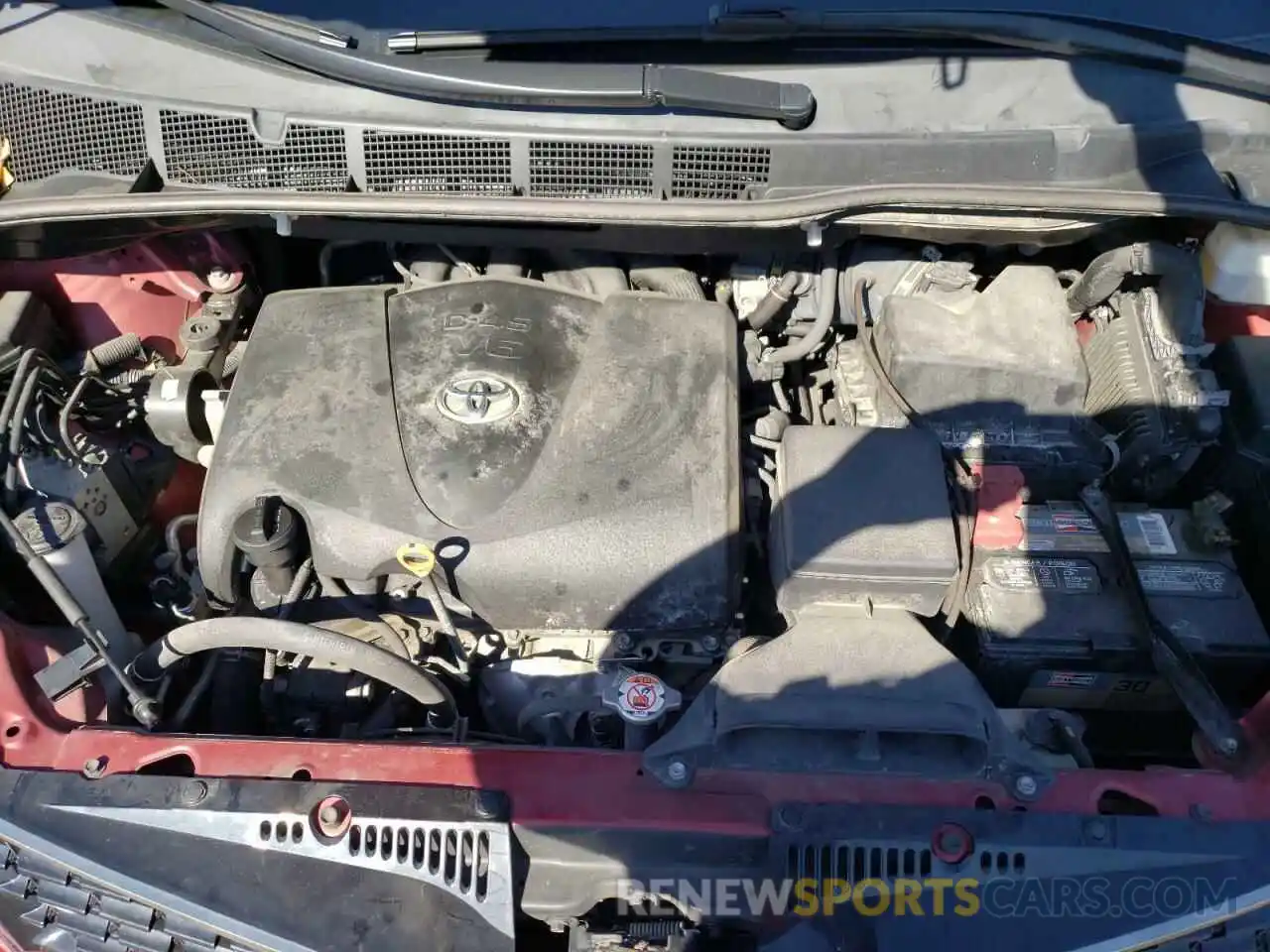 7 Photograph of a damaged car 5TDXZ3DC4KS986093 TOYOTA SIENNA 2019